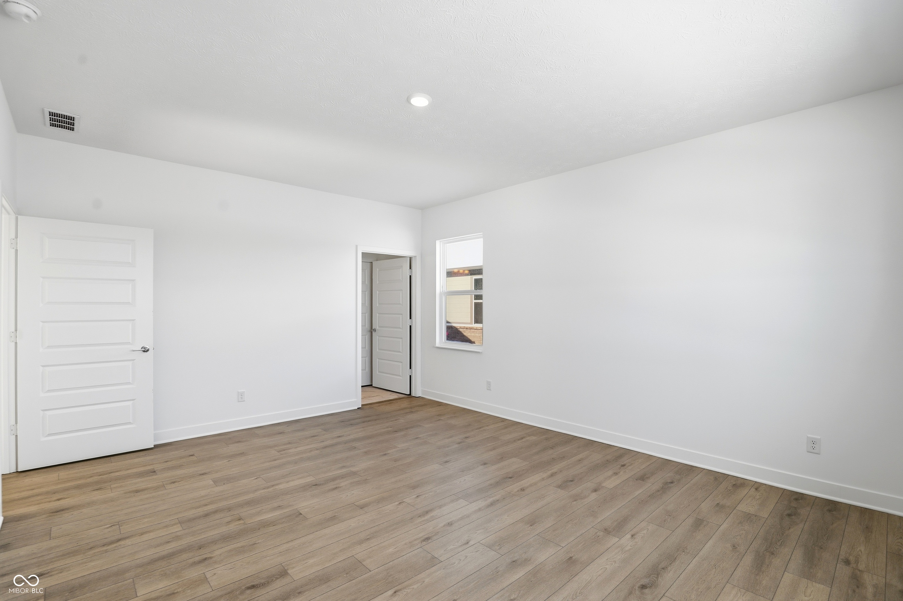 8693 Marietta Lane