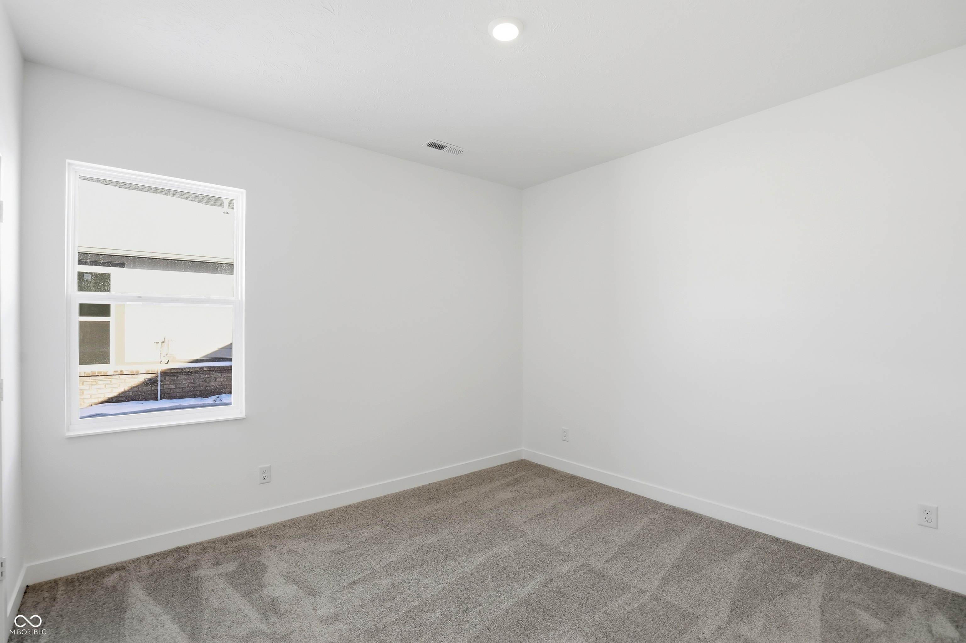 8693 Marietta Lane