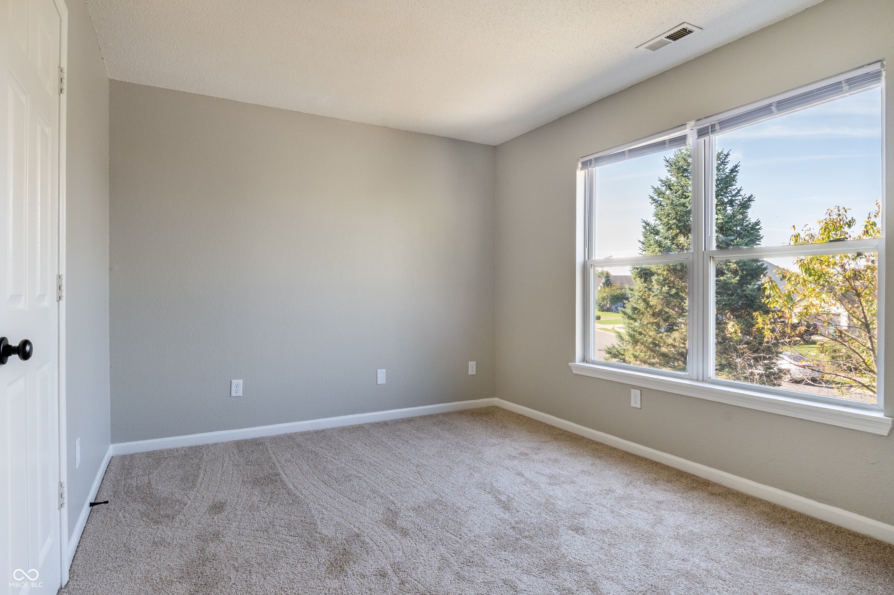 477 Woodstream Drive