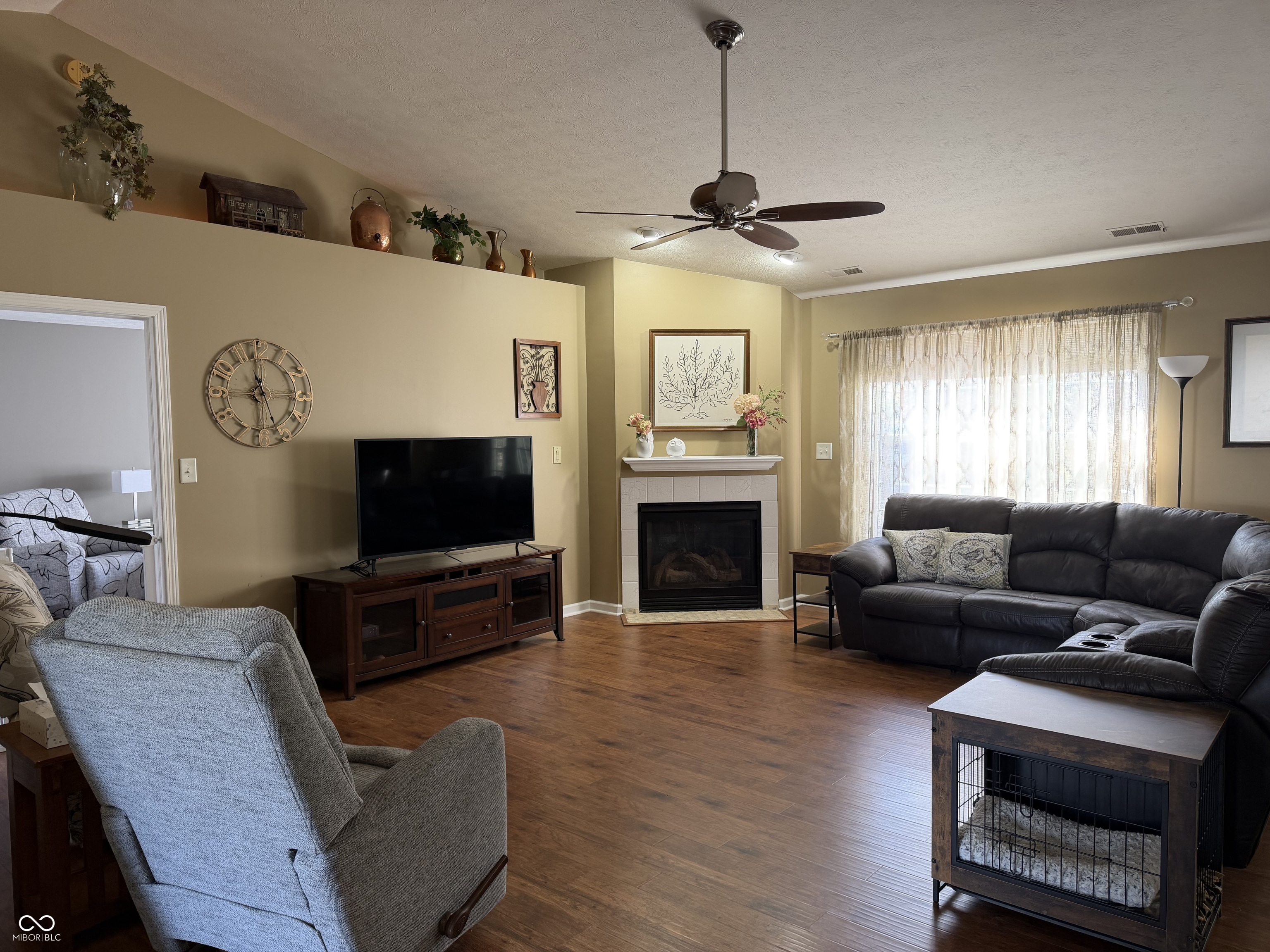 1174 Bumblebee Way