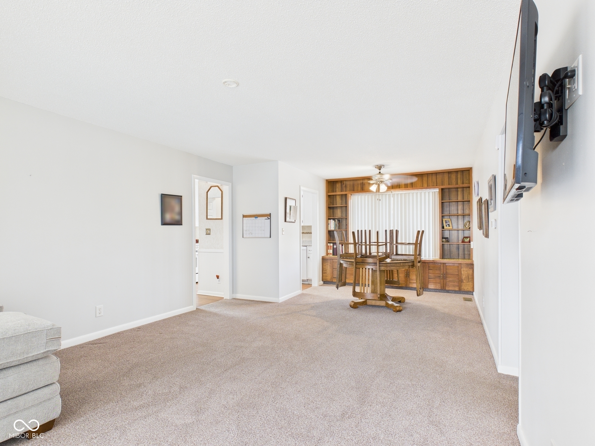 2201 S Webster Drive
