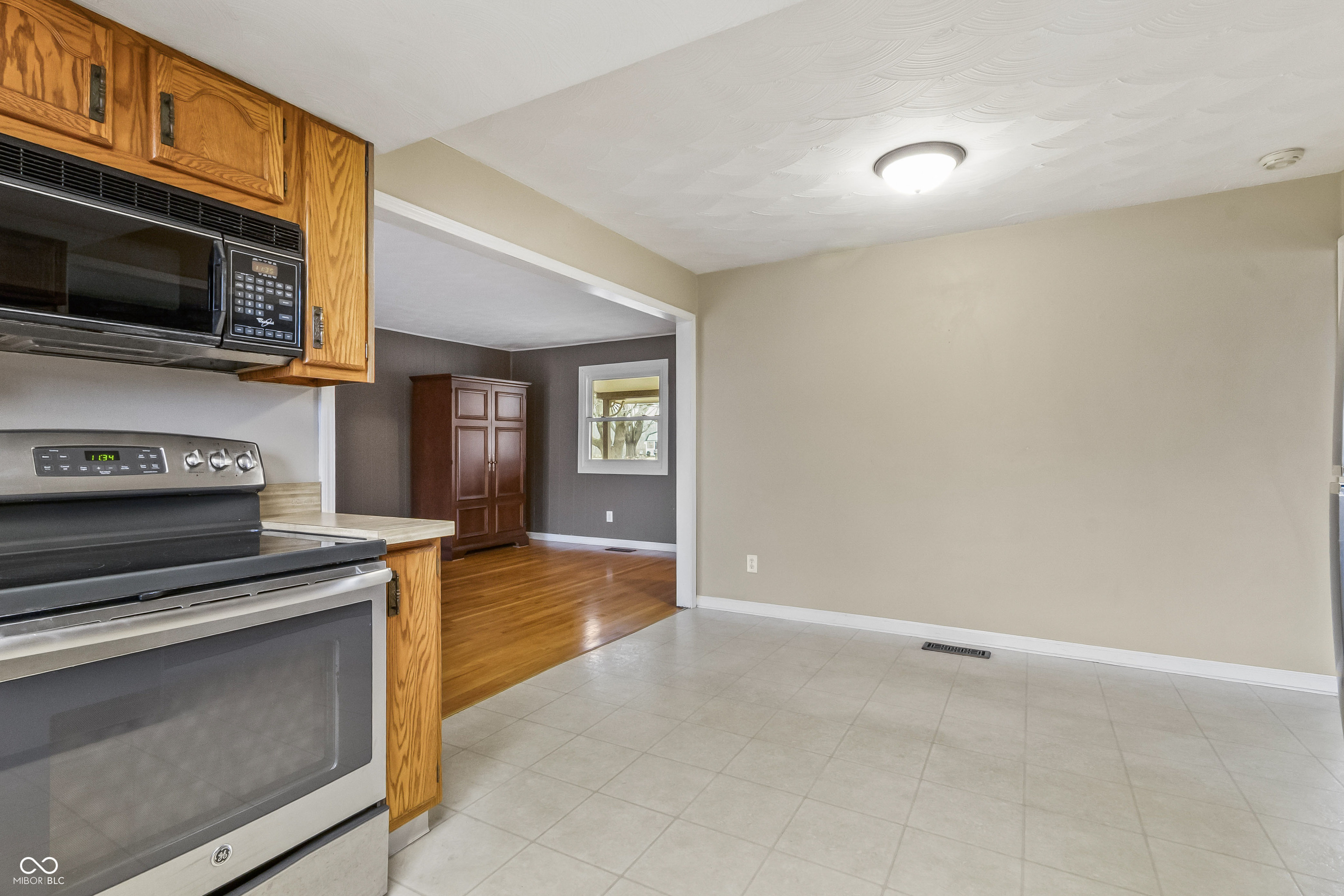 10190 N Balfer Drive E