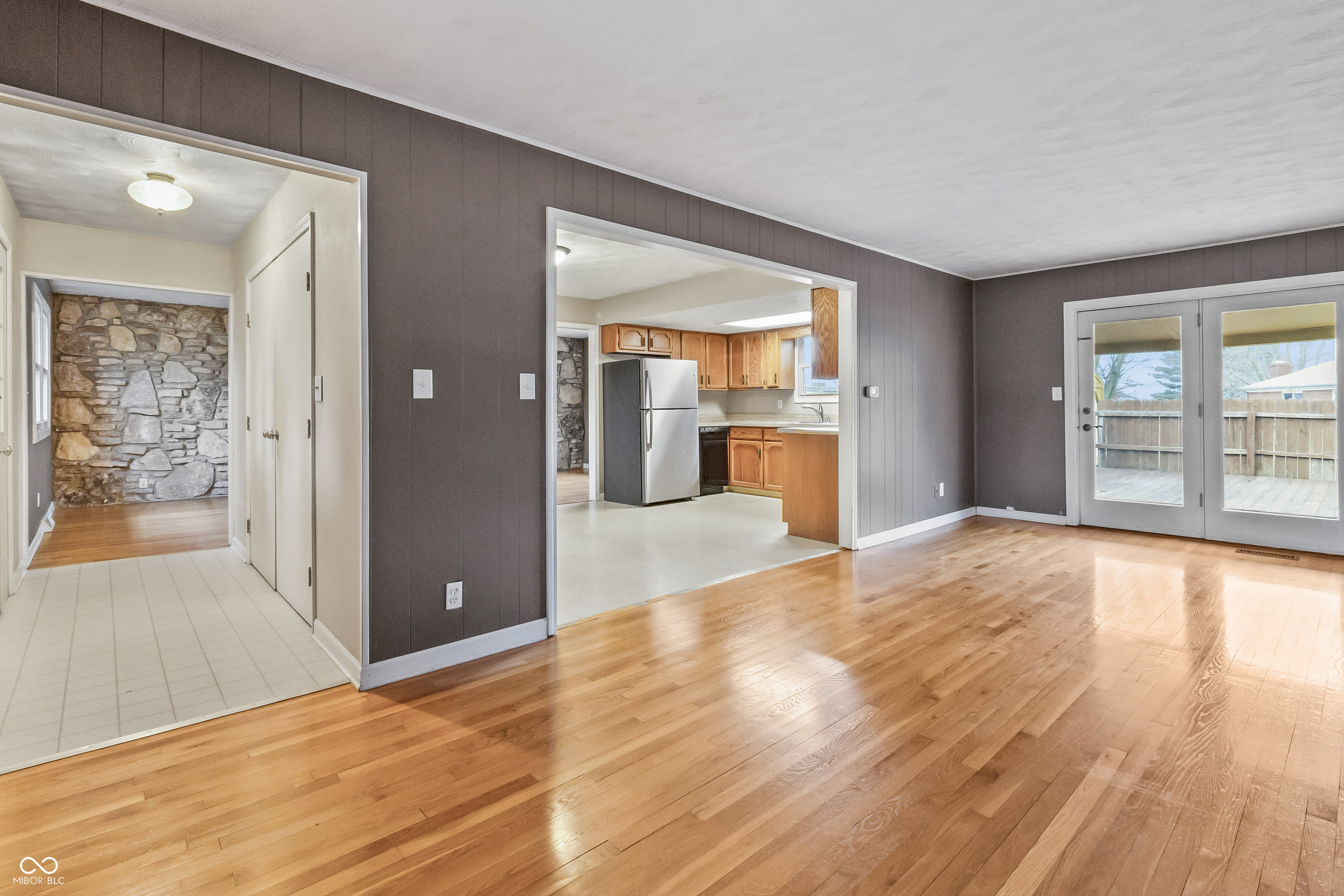 10190 N Balfer Drive E