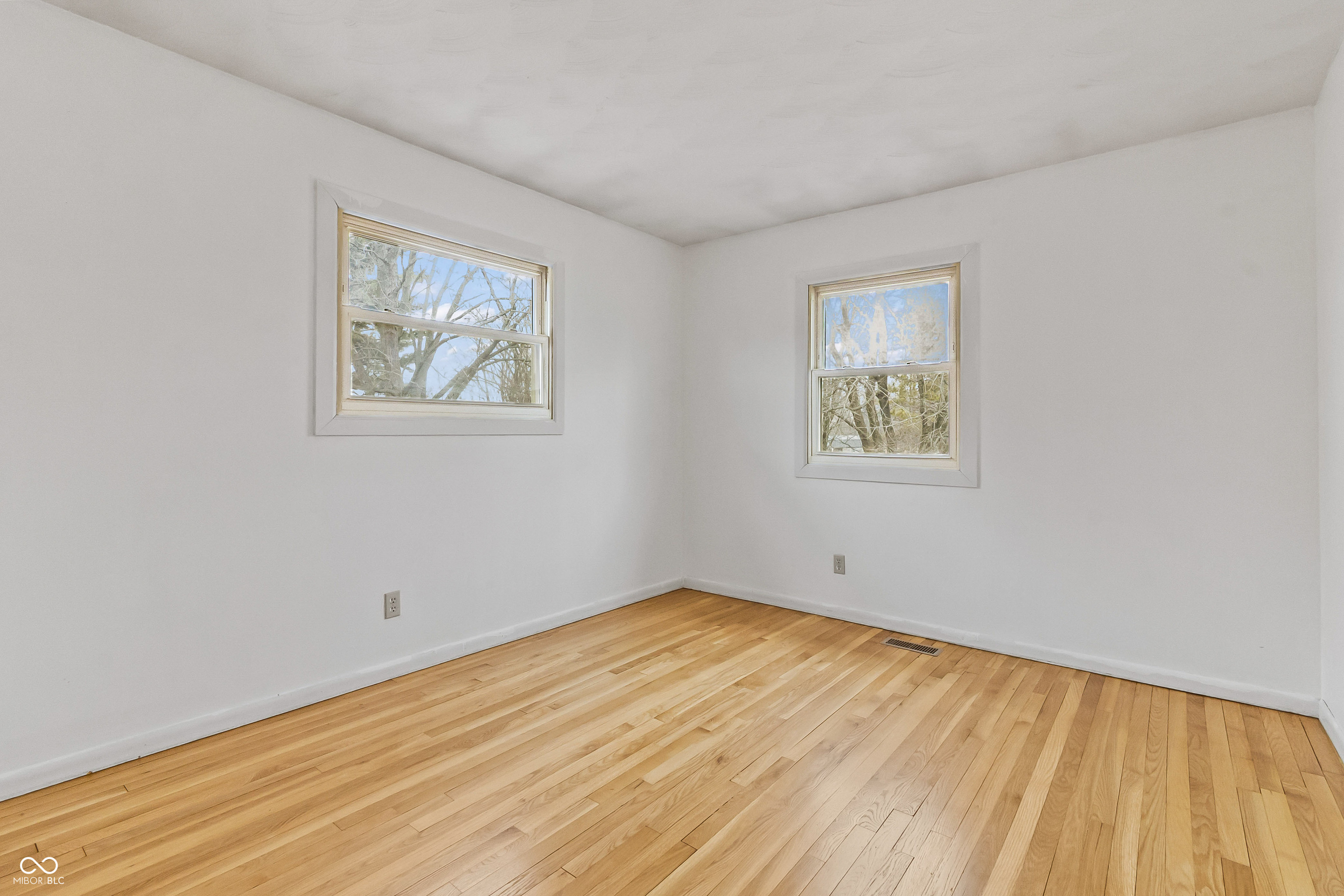 10190 N Balfer Drive E