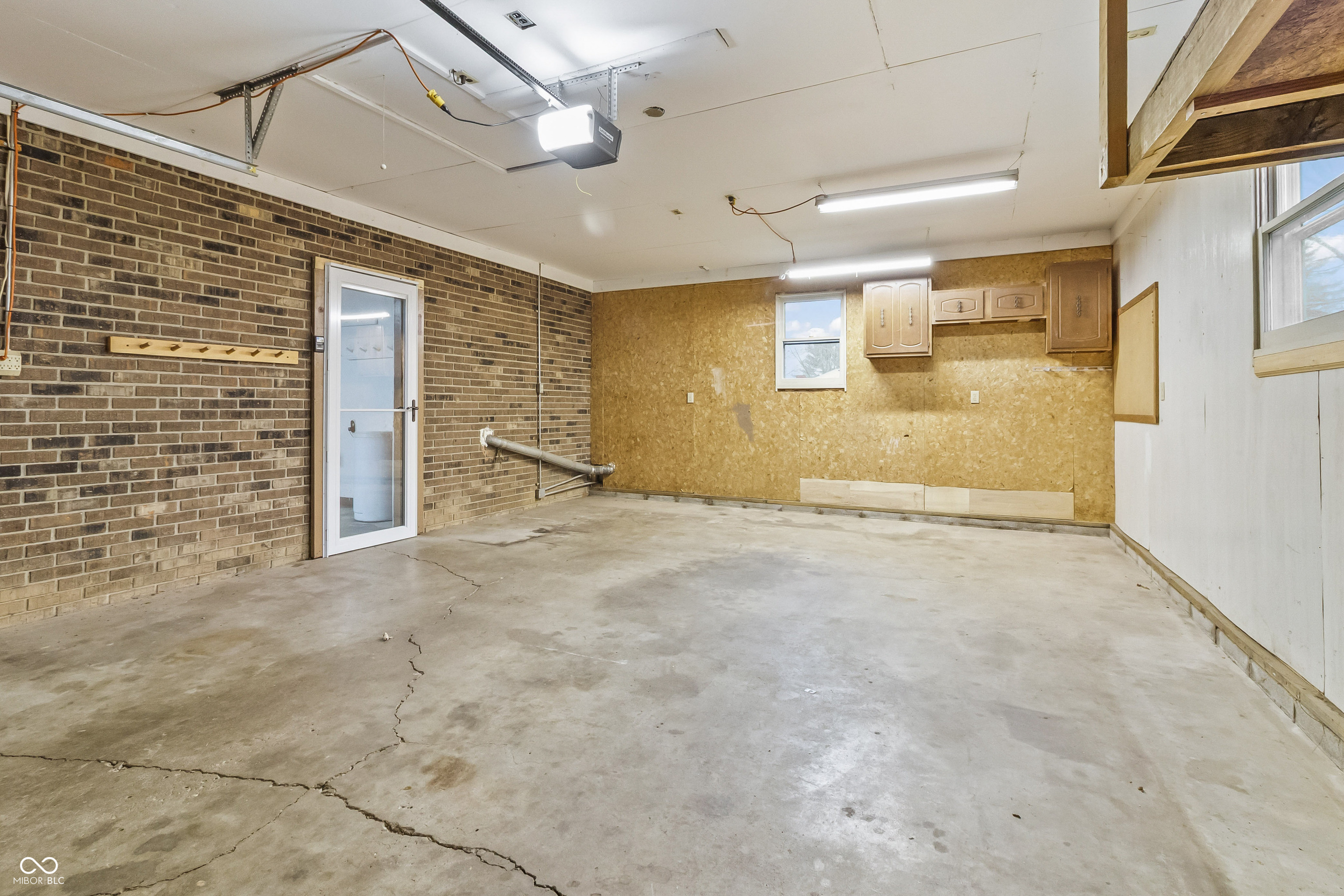 10190 N Balfer Drive E