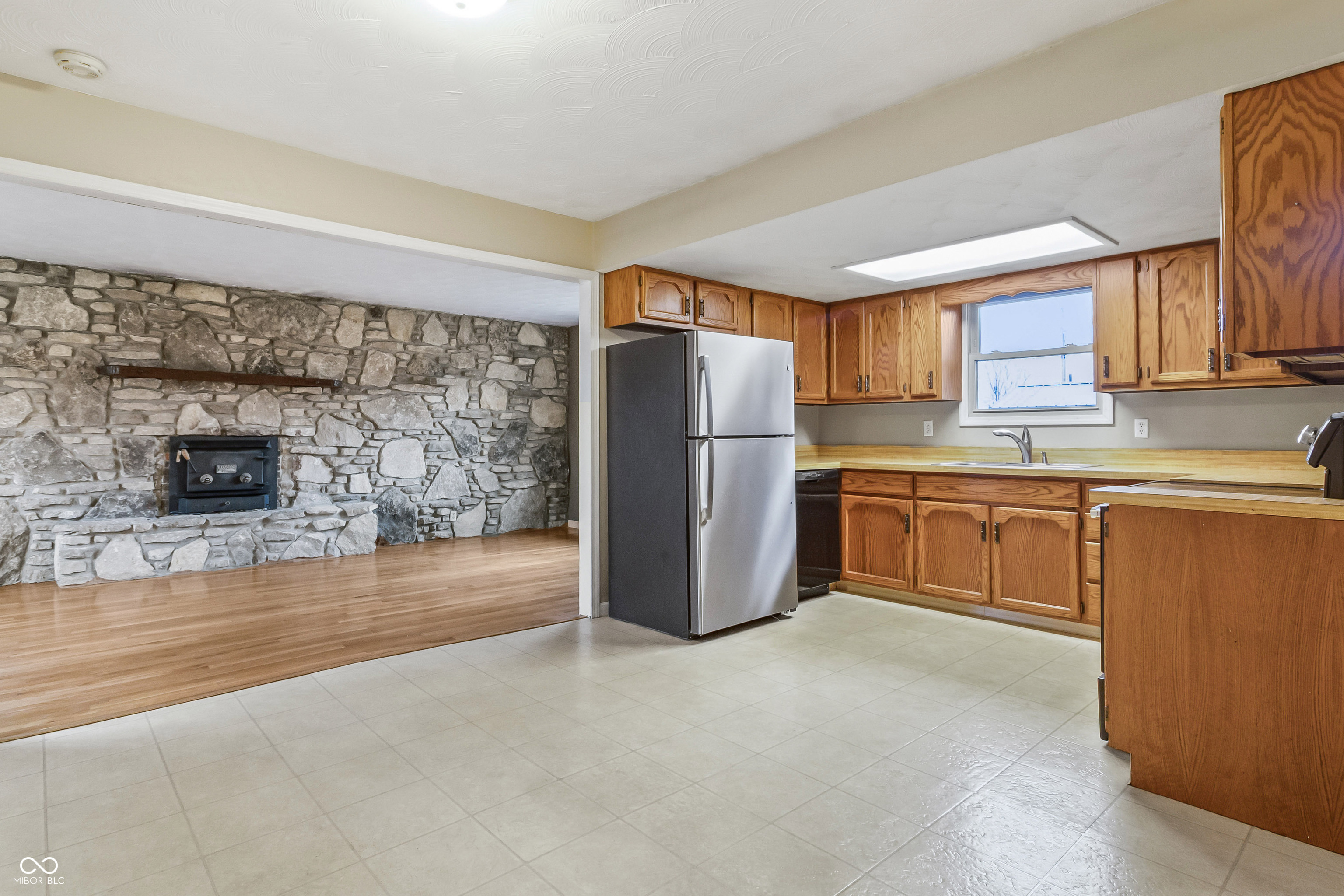 10190 N Balfer Drive E