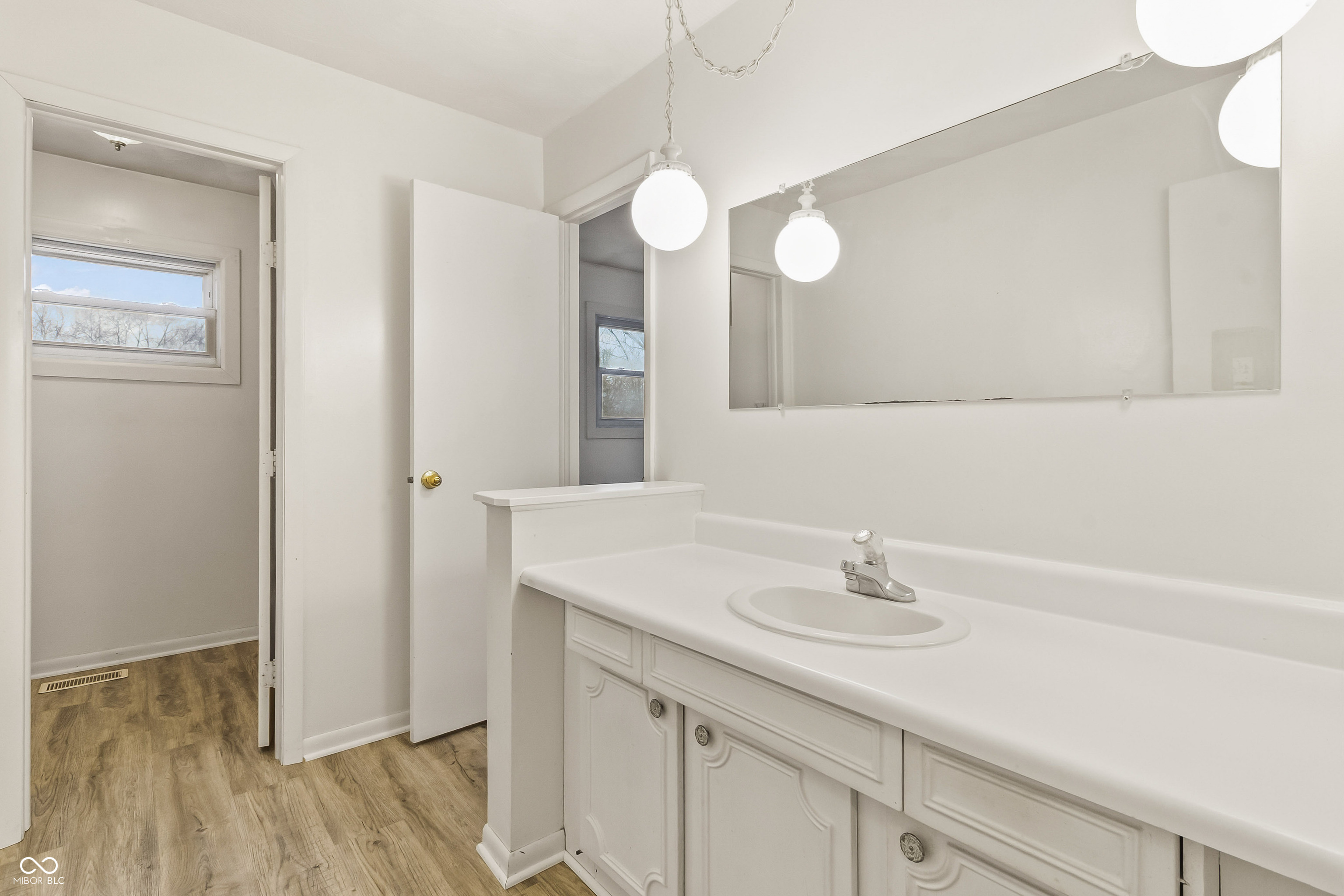 10190 N Balfer Drive E