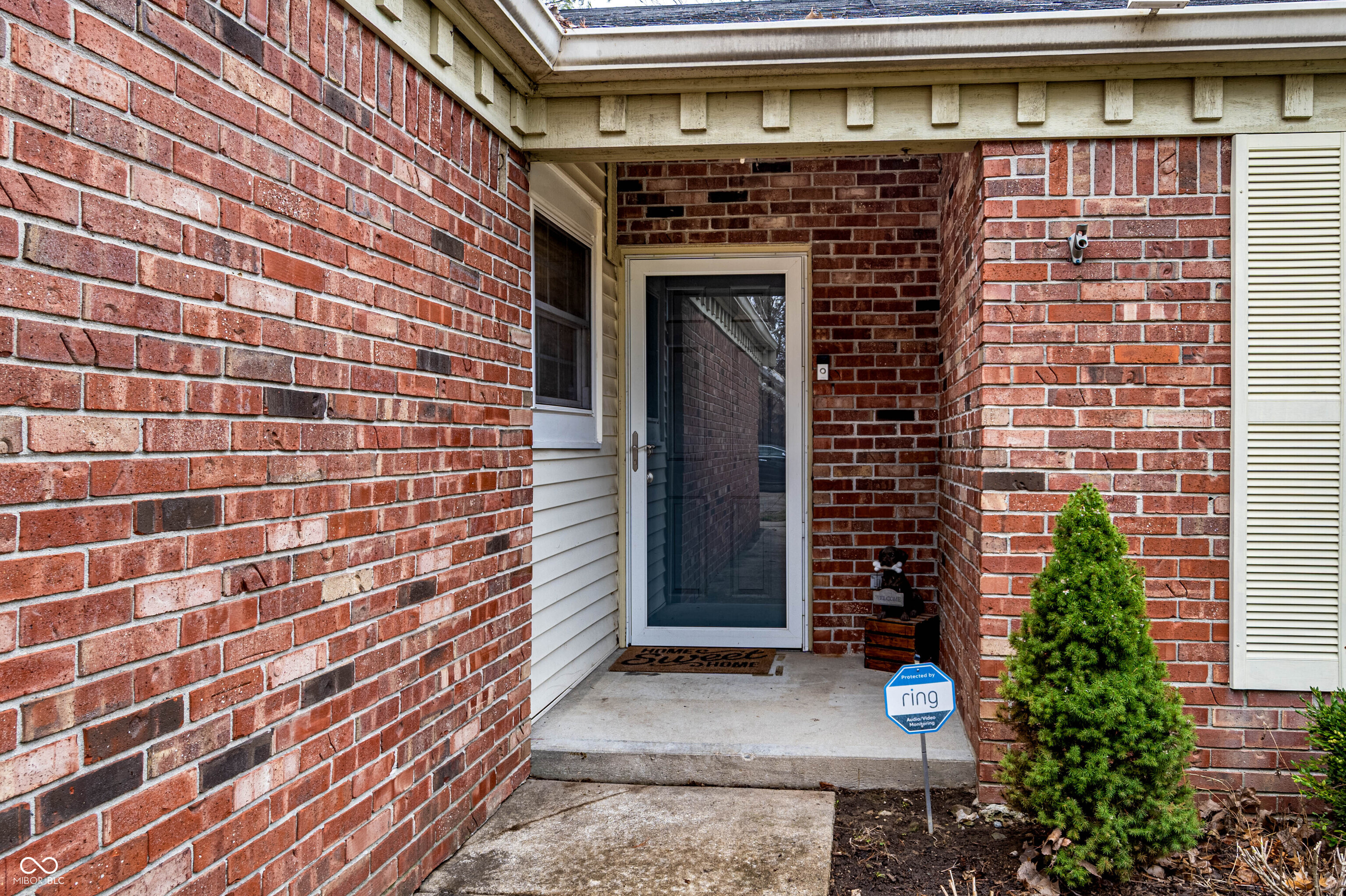 9526 Settlement Drive W