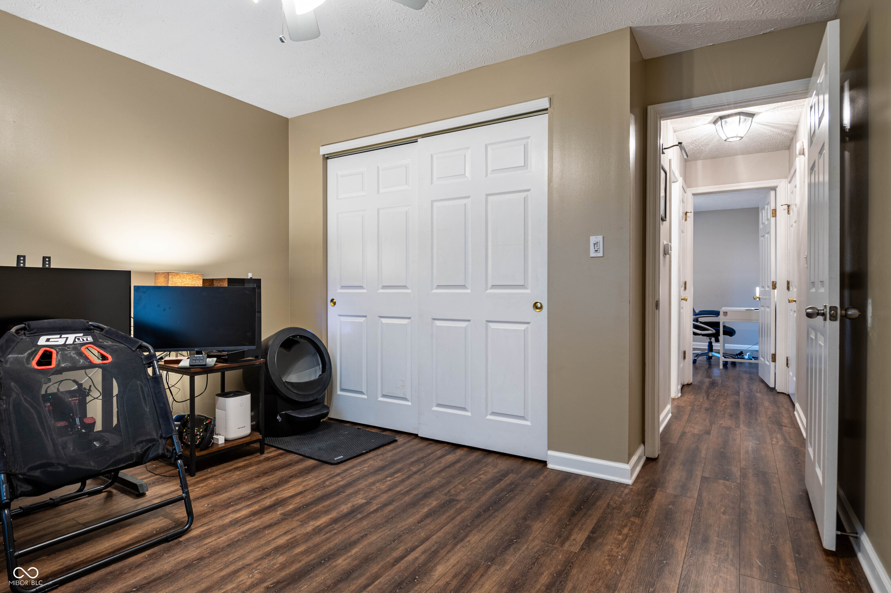 9526 Settlement Drive W