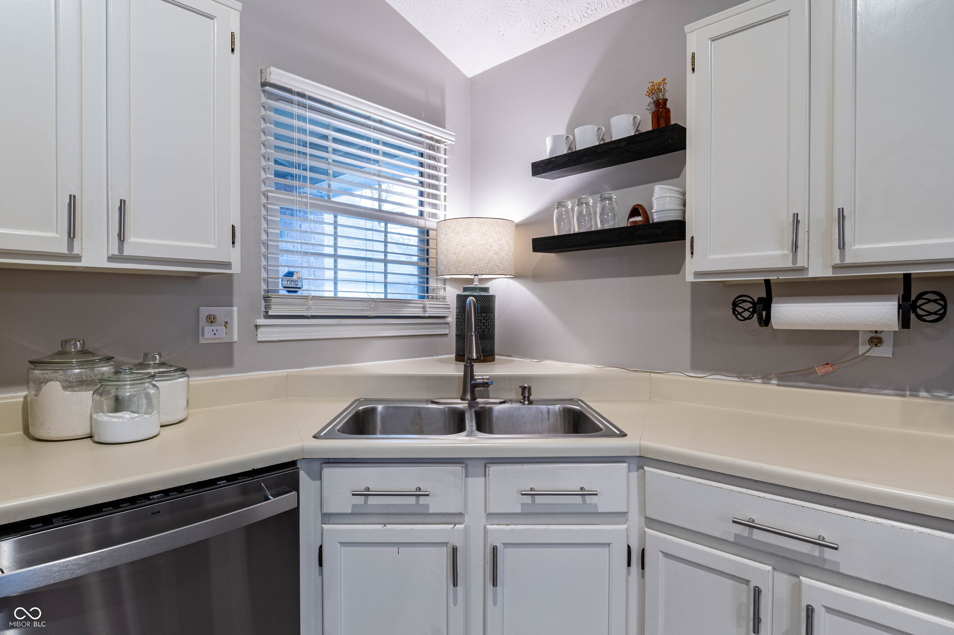 9526 Settlement Drive W