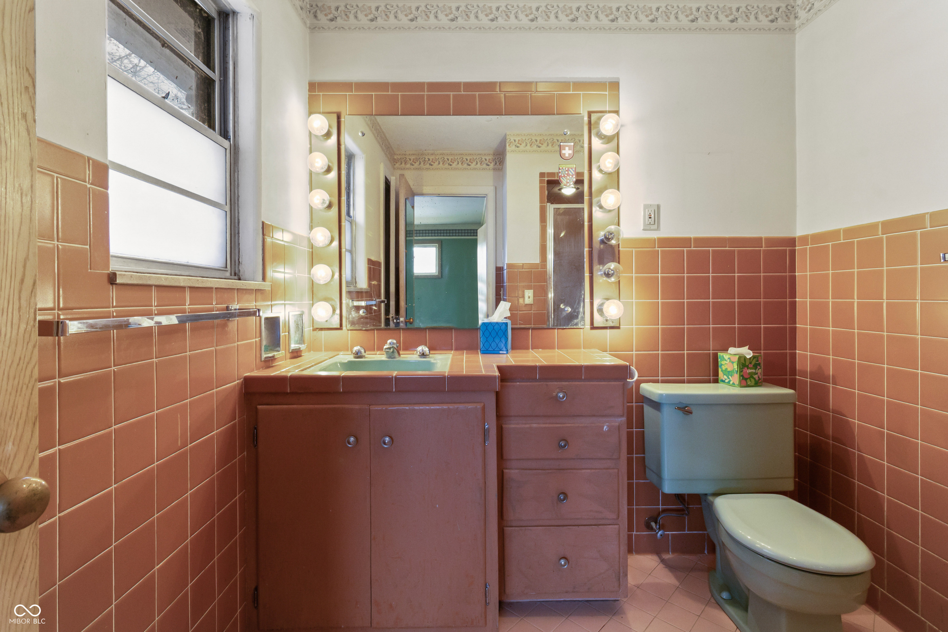 8743 Washington Blvd E Drive