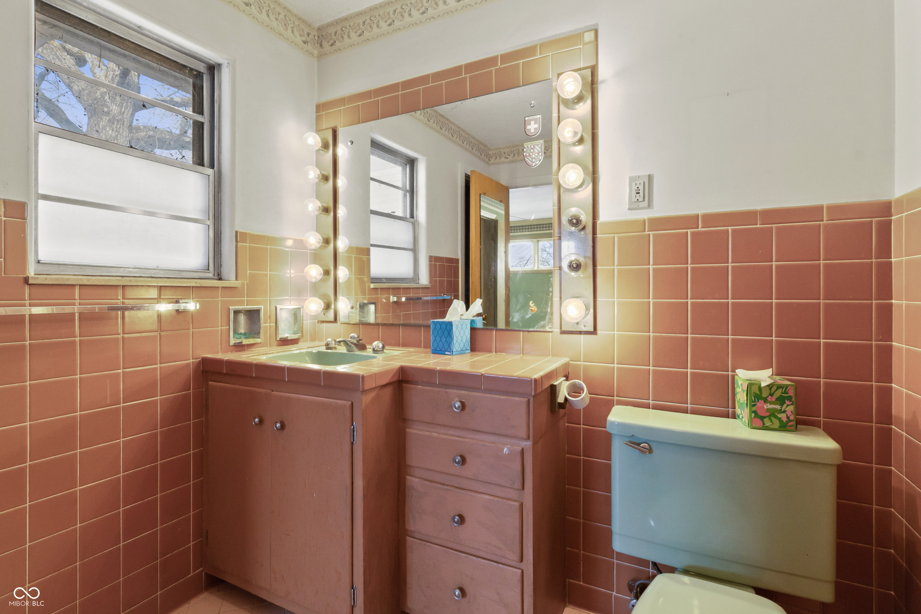 8743 Washington Blvd E Drive