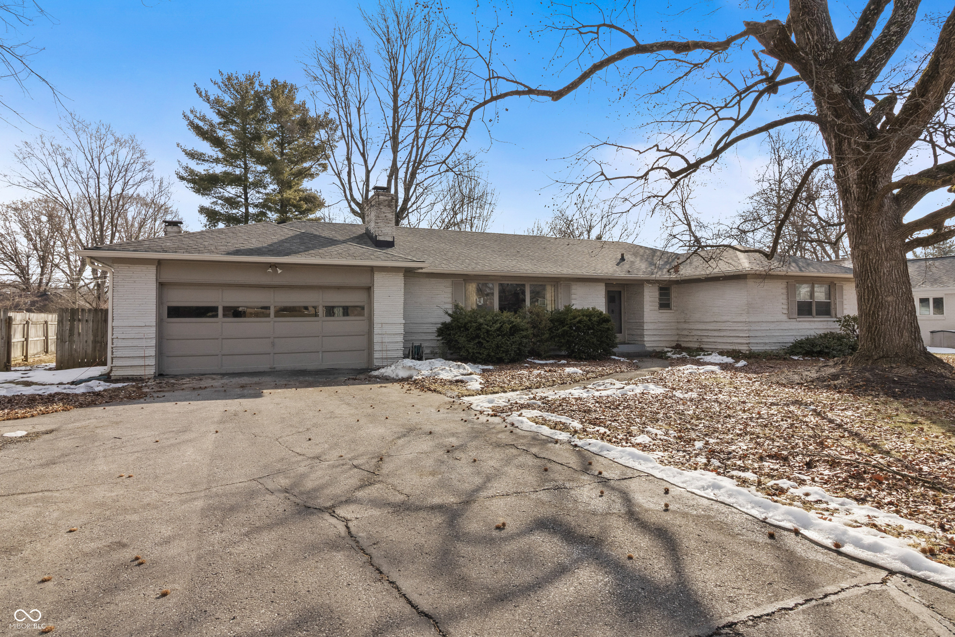 8743 Washington Blvd E Drive