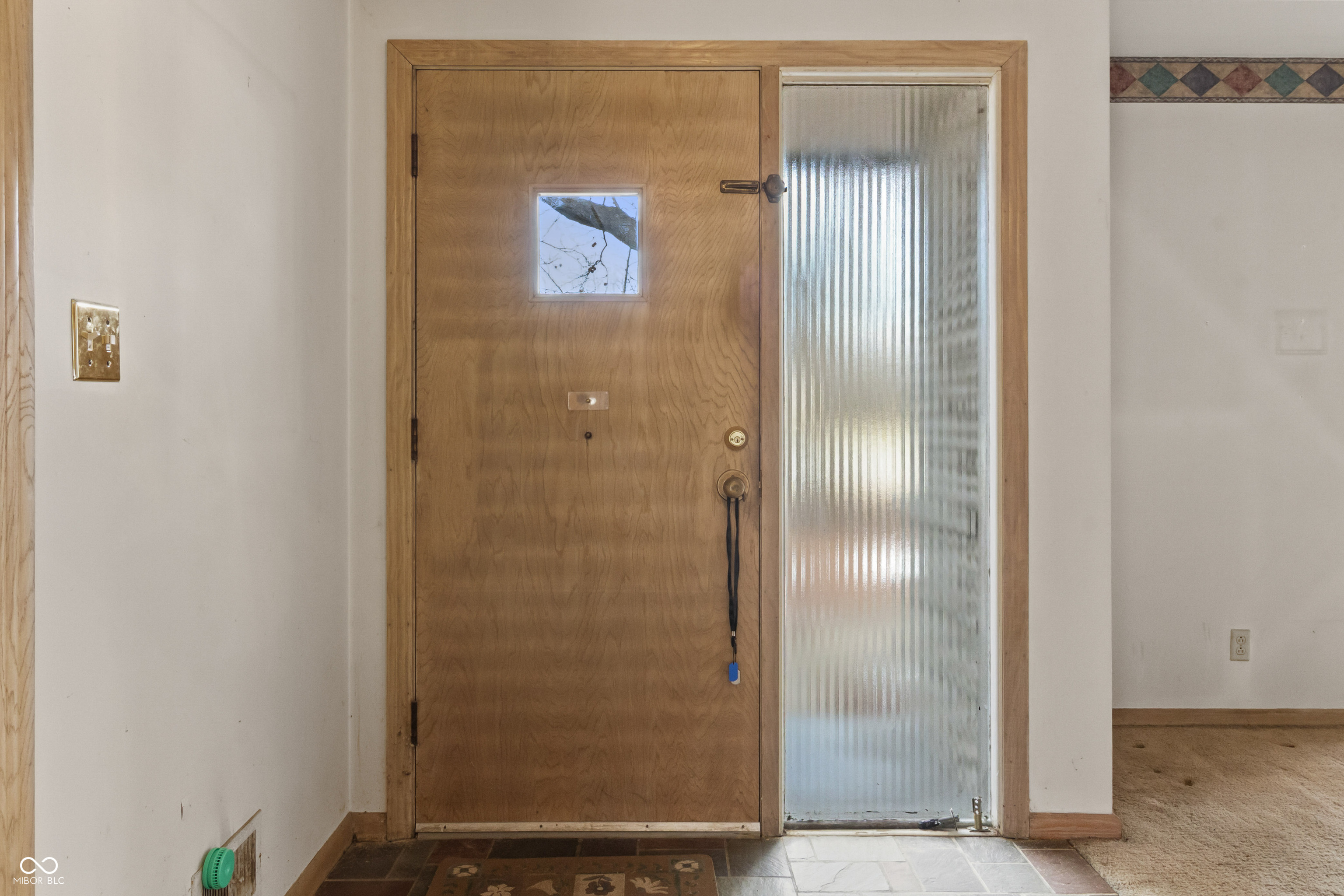 8743 Washington Blvd E Drive