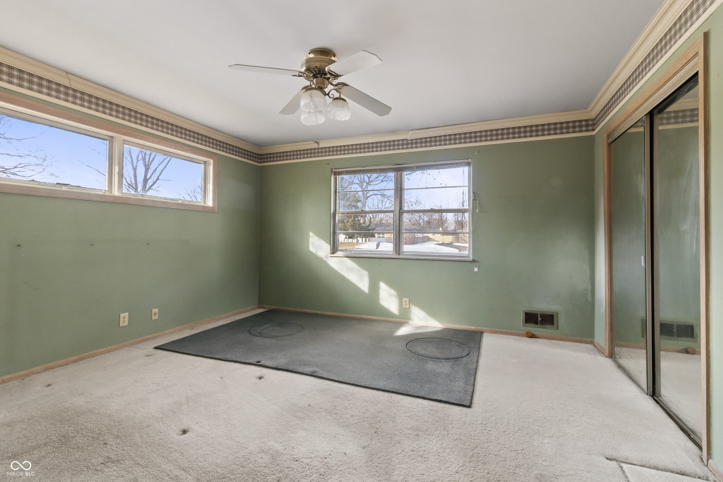 8743 Washington Blvd E Drive