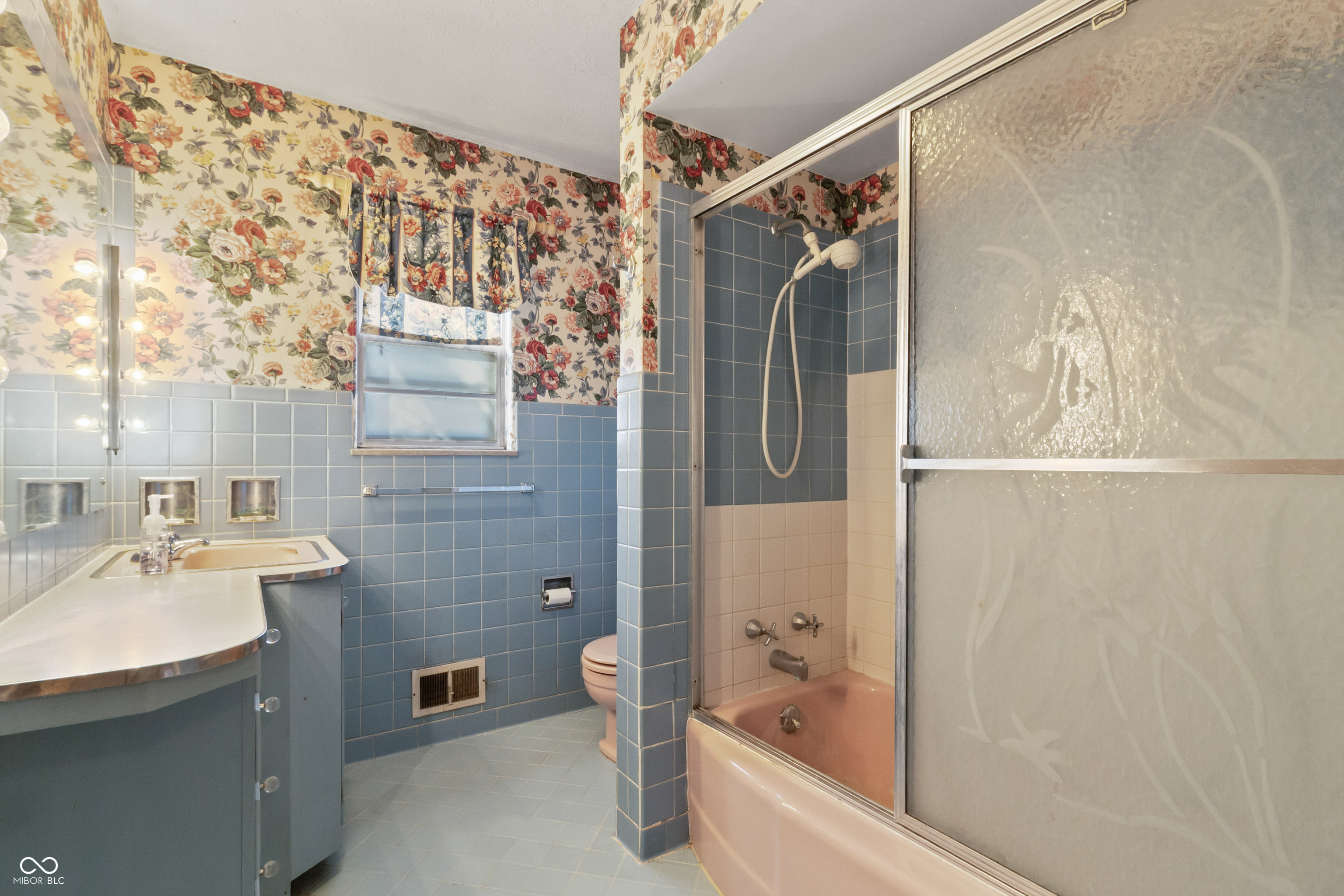 8743 Washington Blvd E Drive