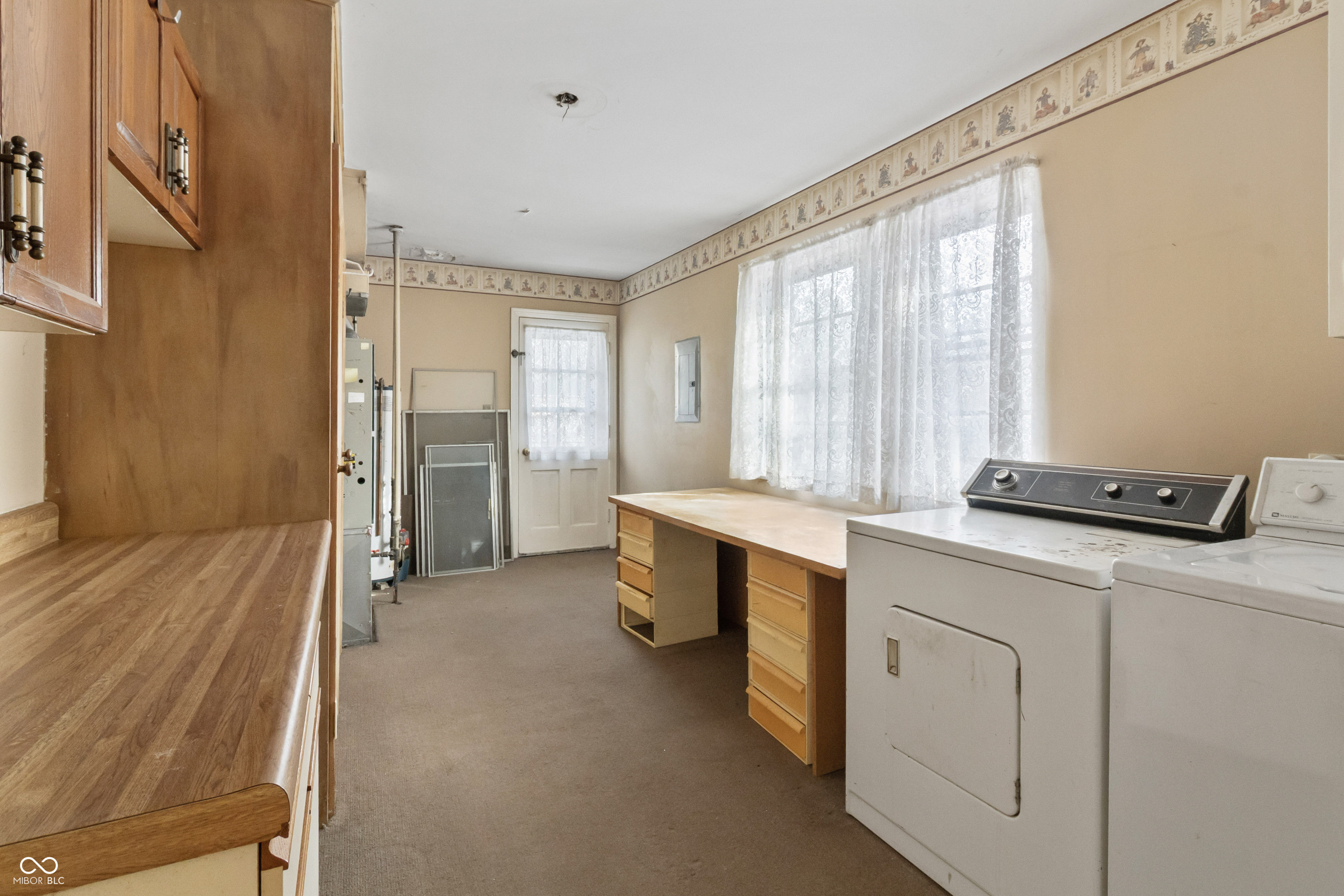 8743 Washington Blvd E Drive