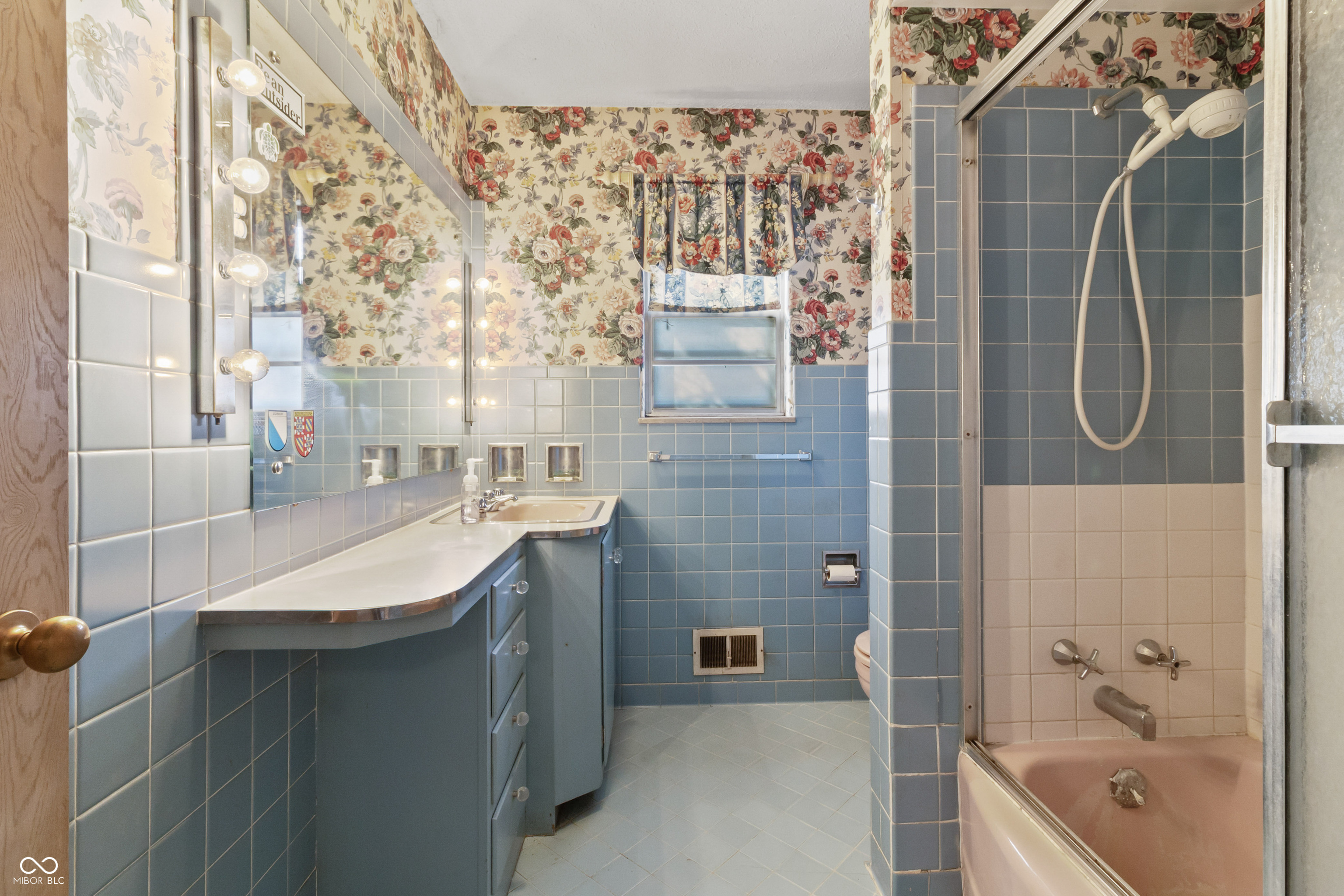 8743 Washington Blvd E Drive