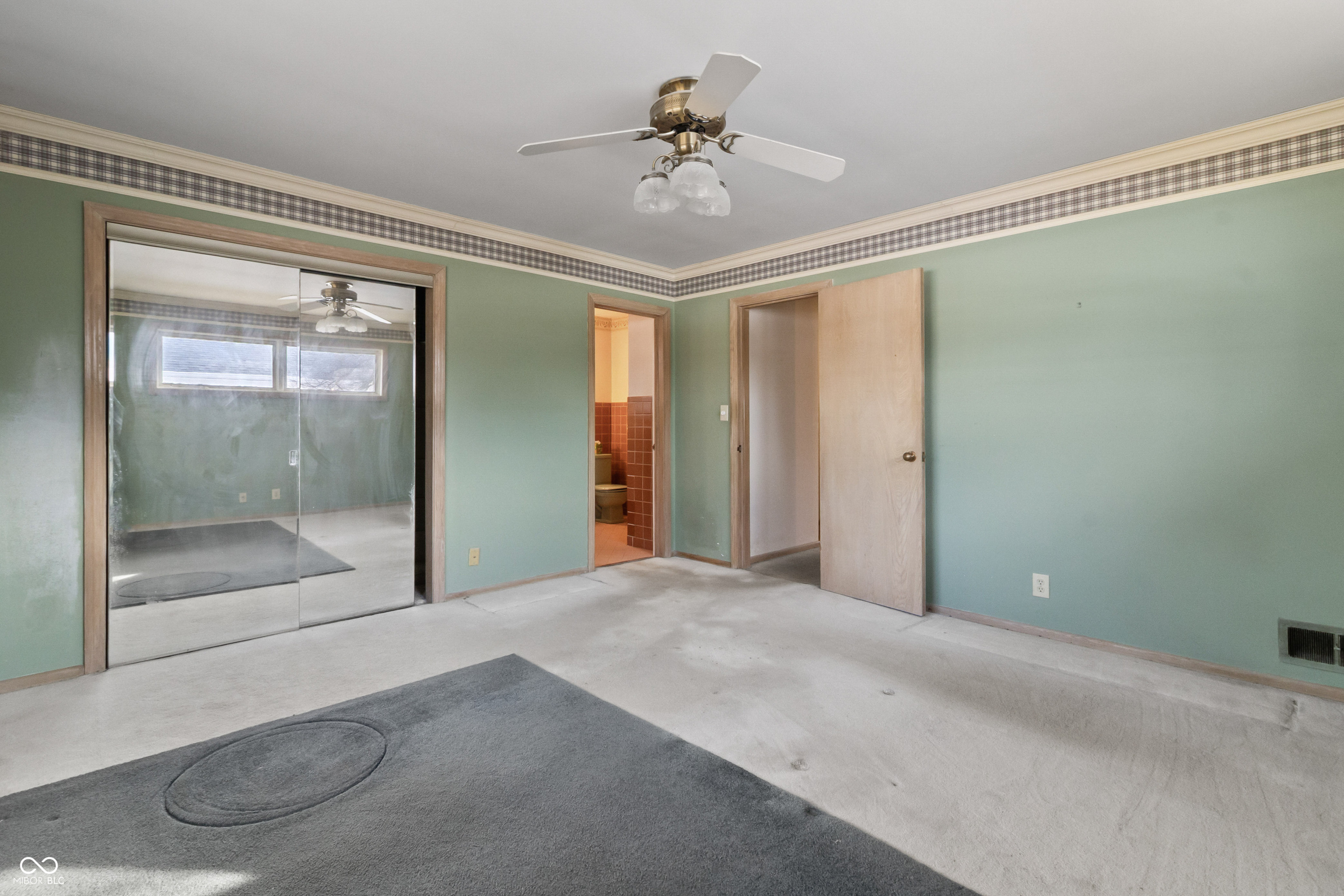 8743 Washington Blvd E Drive