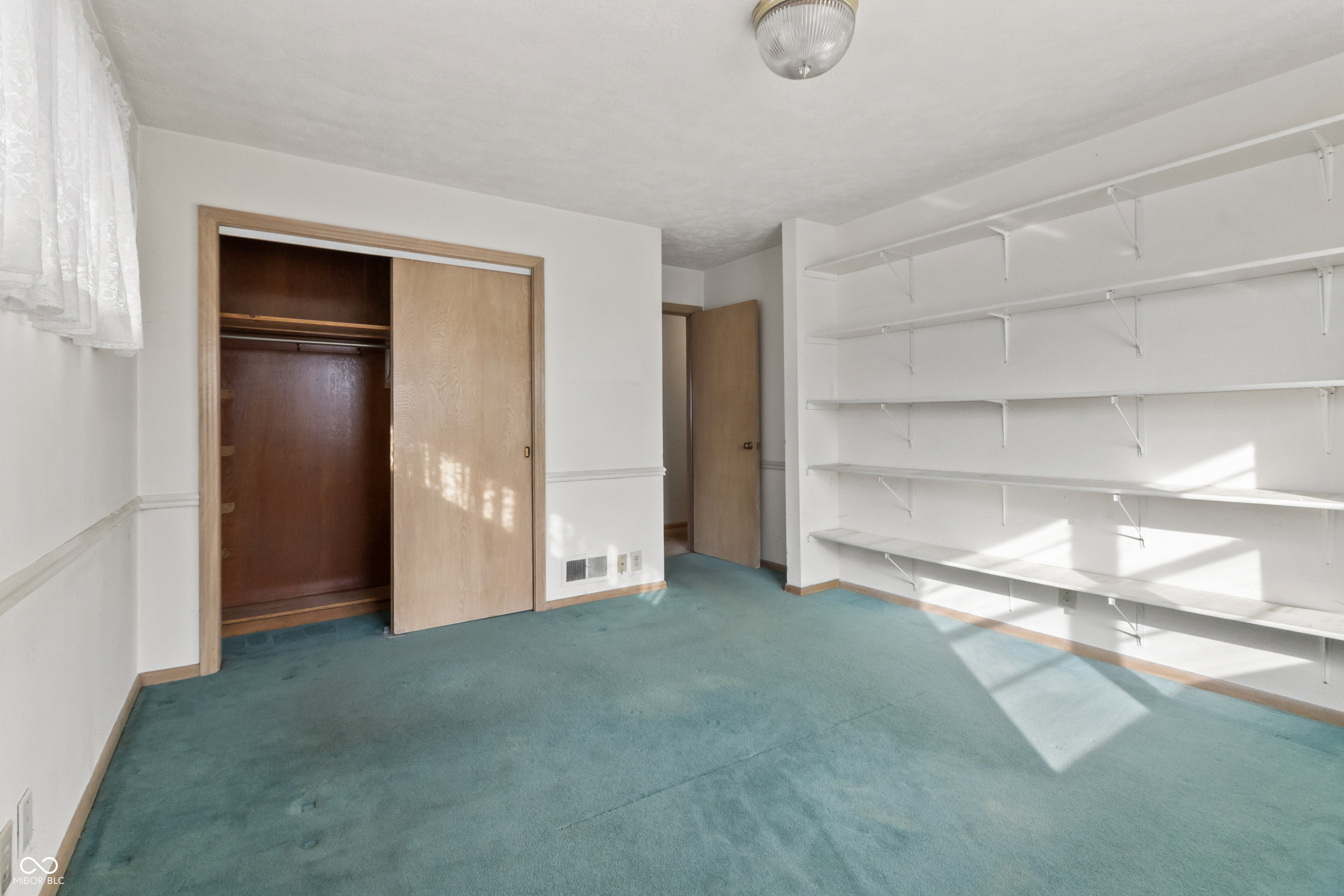 8743 Washington Blvd E Drive