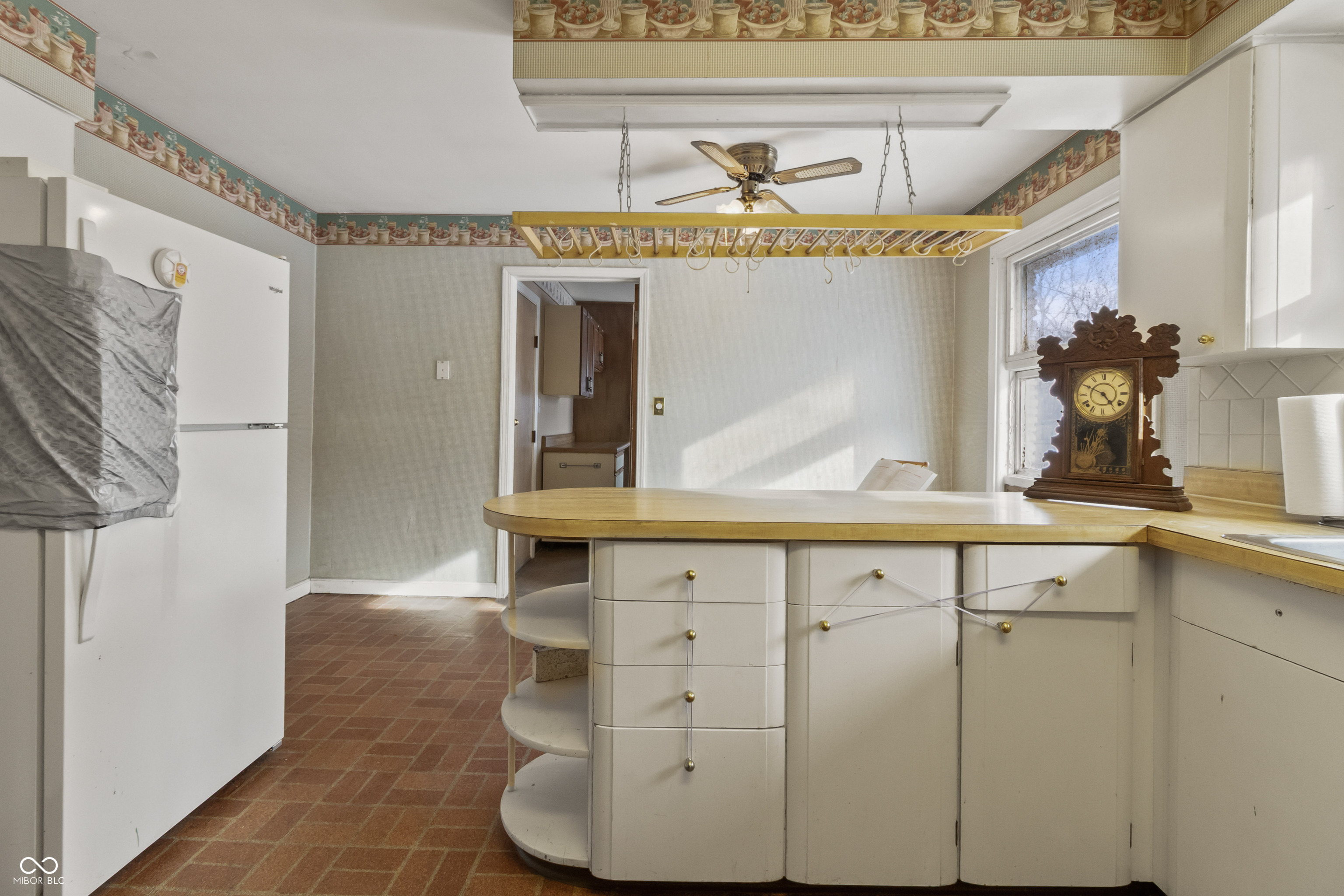 8743 Washington Blvd E Drive