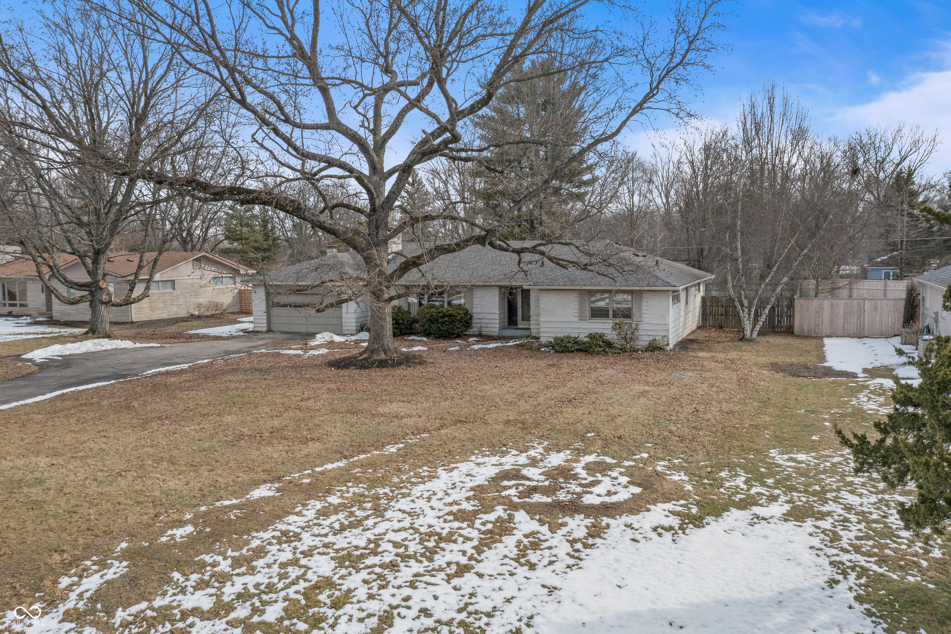 8743 Washington Blvd E Drive