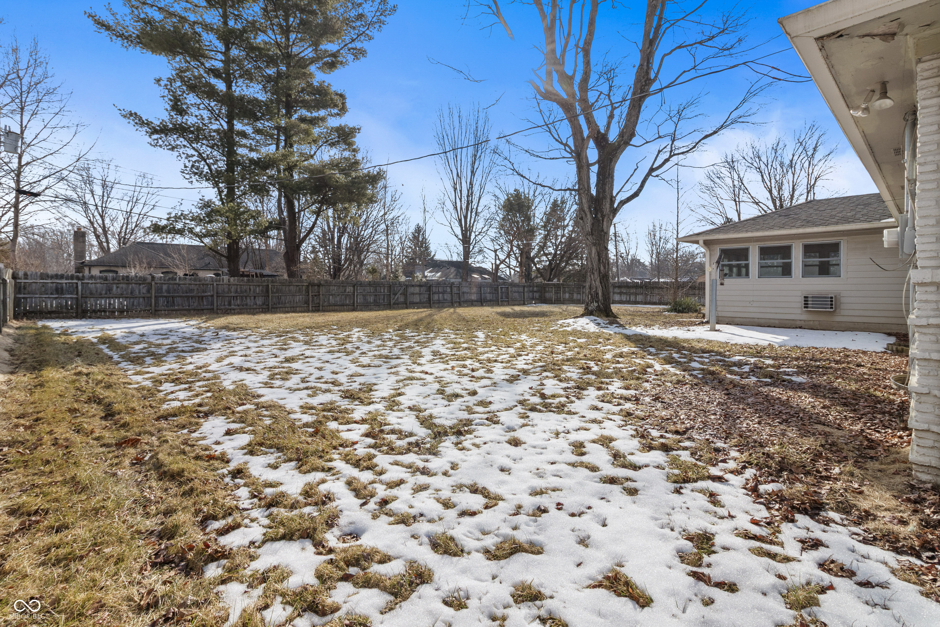 8743 Washington Blvd E Drive