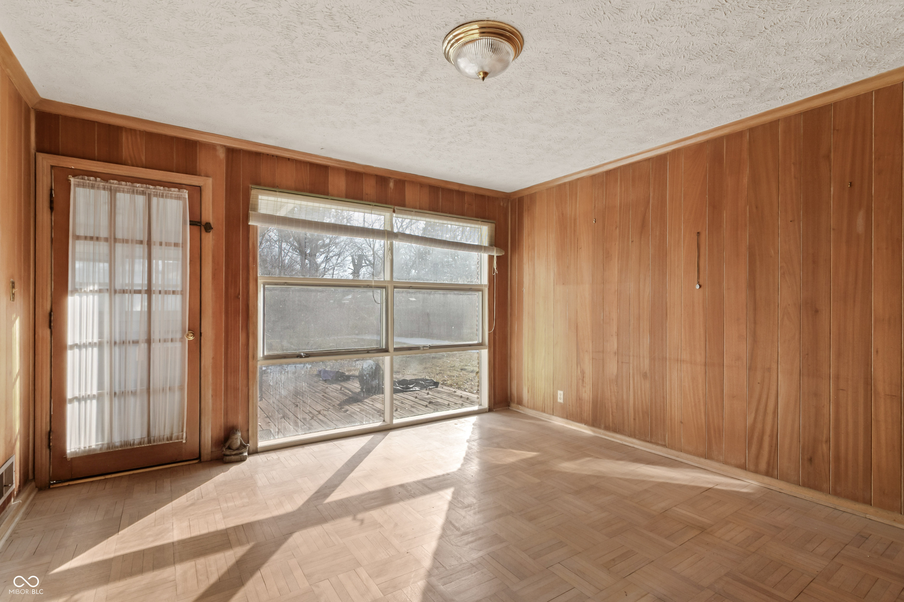 8743 Washington Blvd E Drive