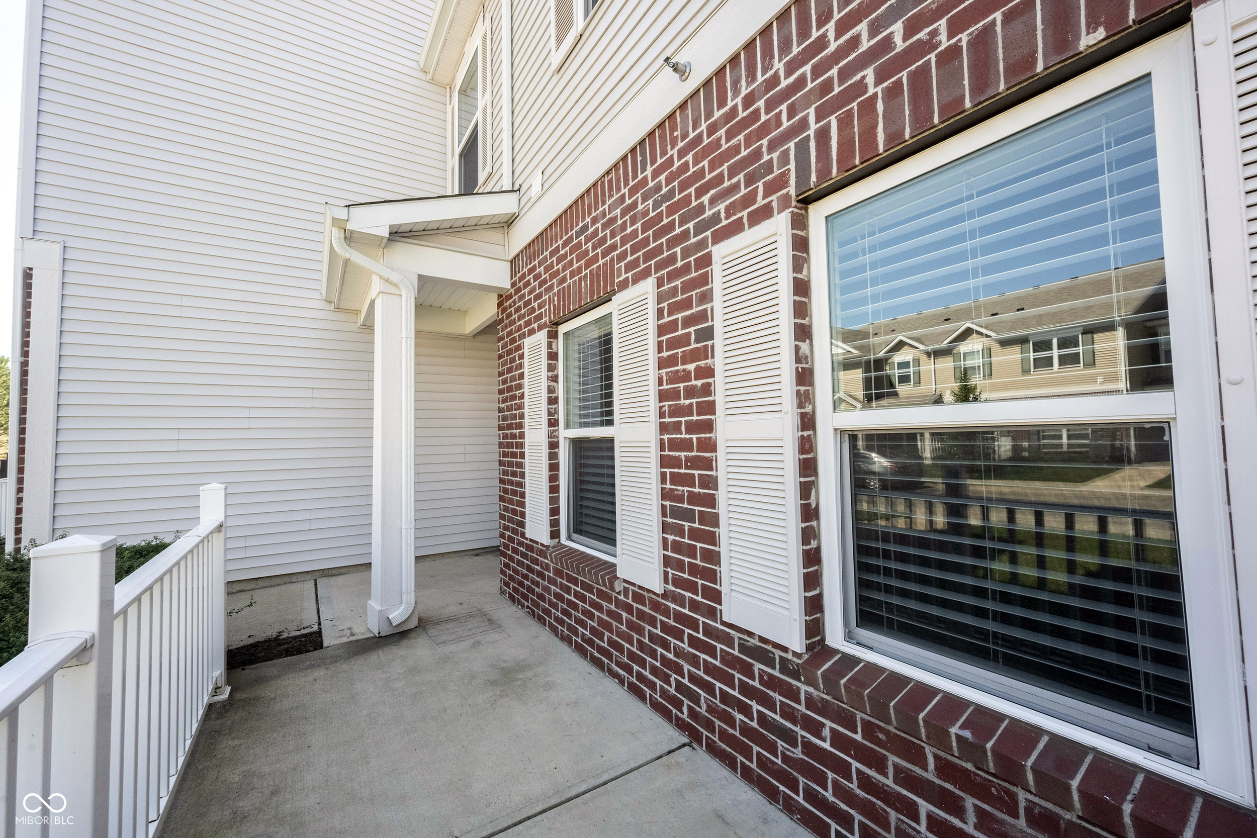 12015 Zircon Lane Unit: 900