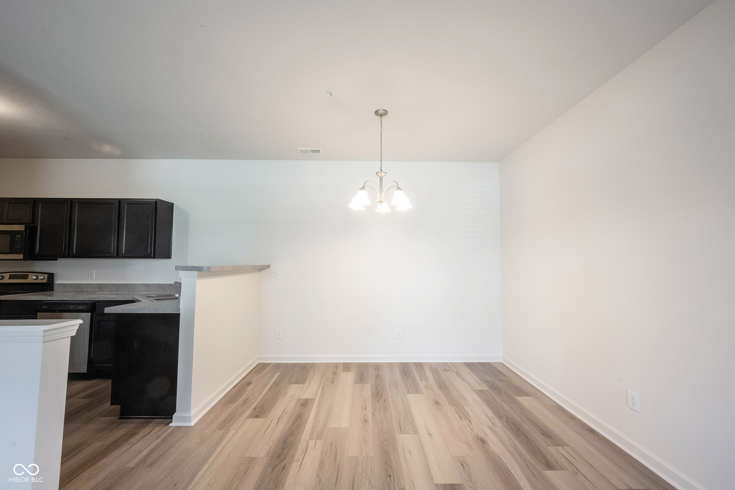 12015 Zircon Lane Unit: 900