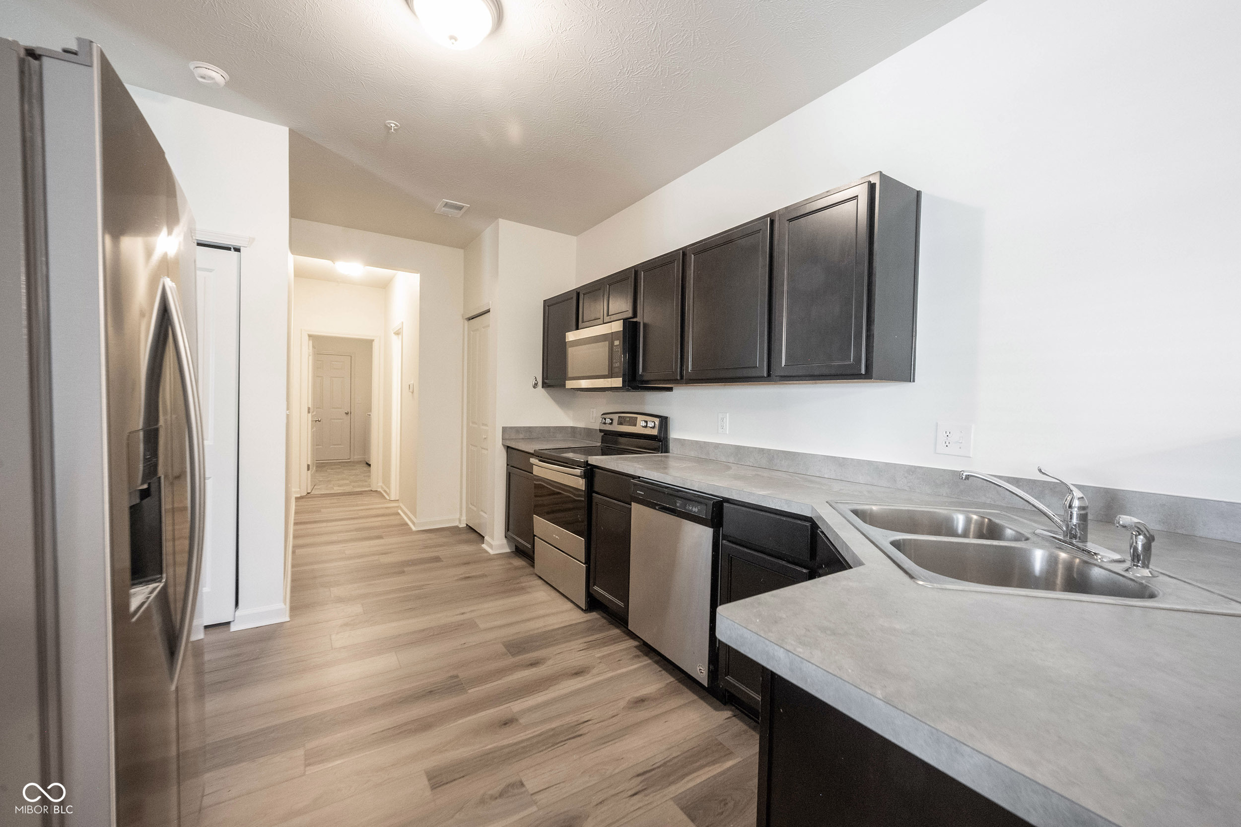 12015 Zircon Lane Unit: 900