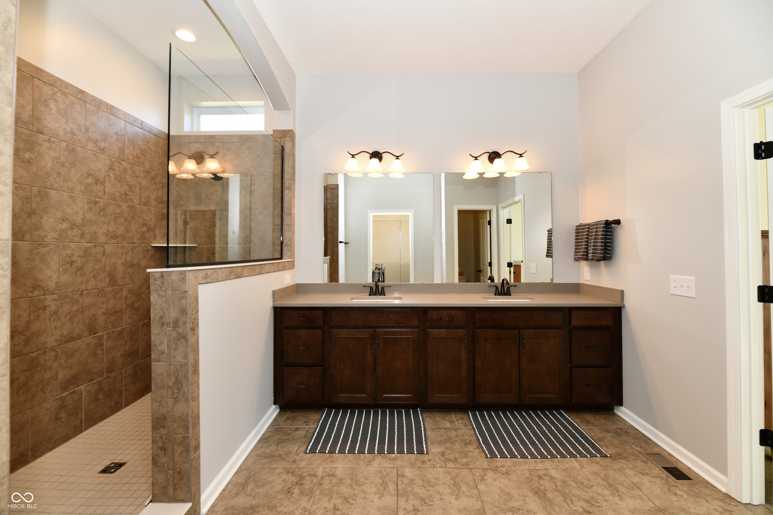 11072 Song Creek Court