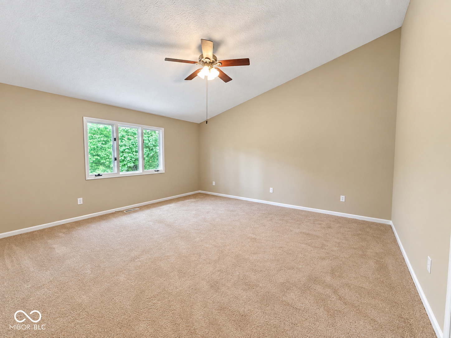 8138 Foxchase Circle