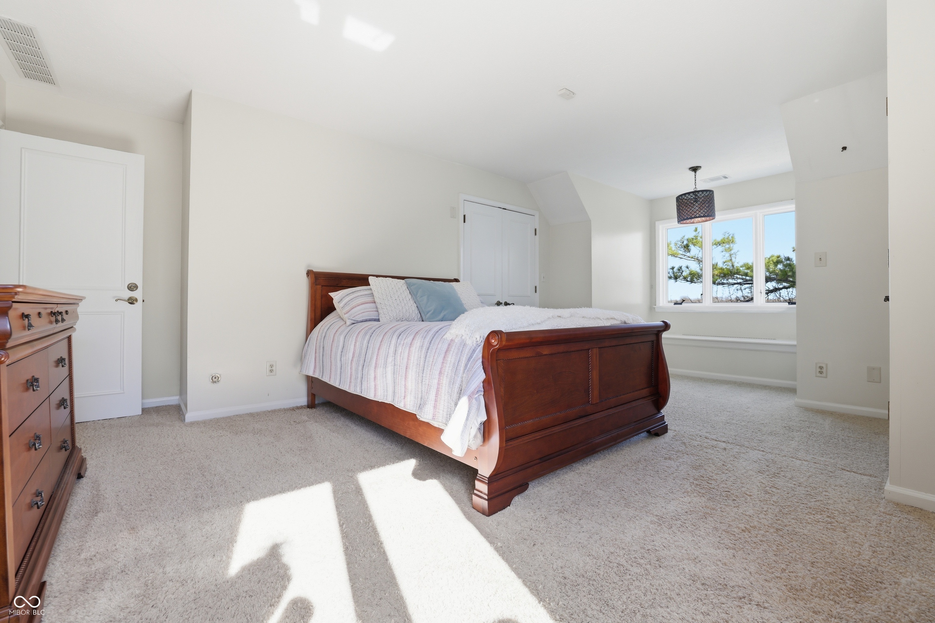 10915 Brigantine Drive