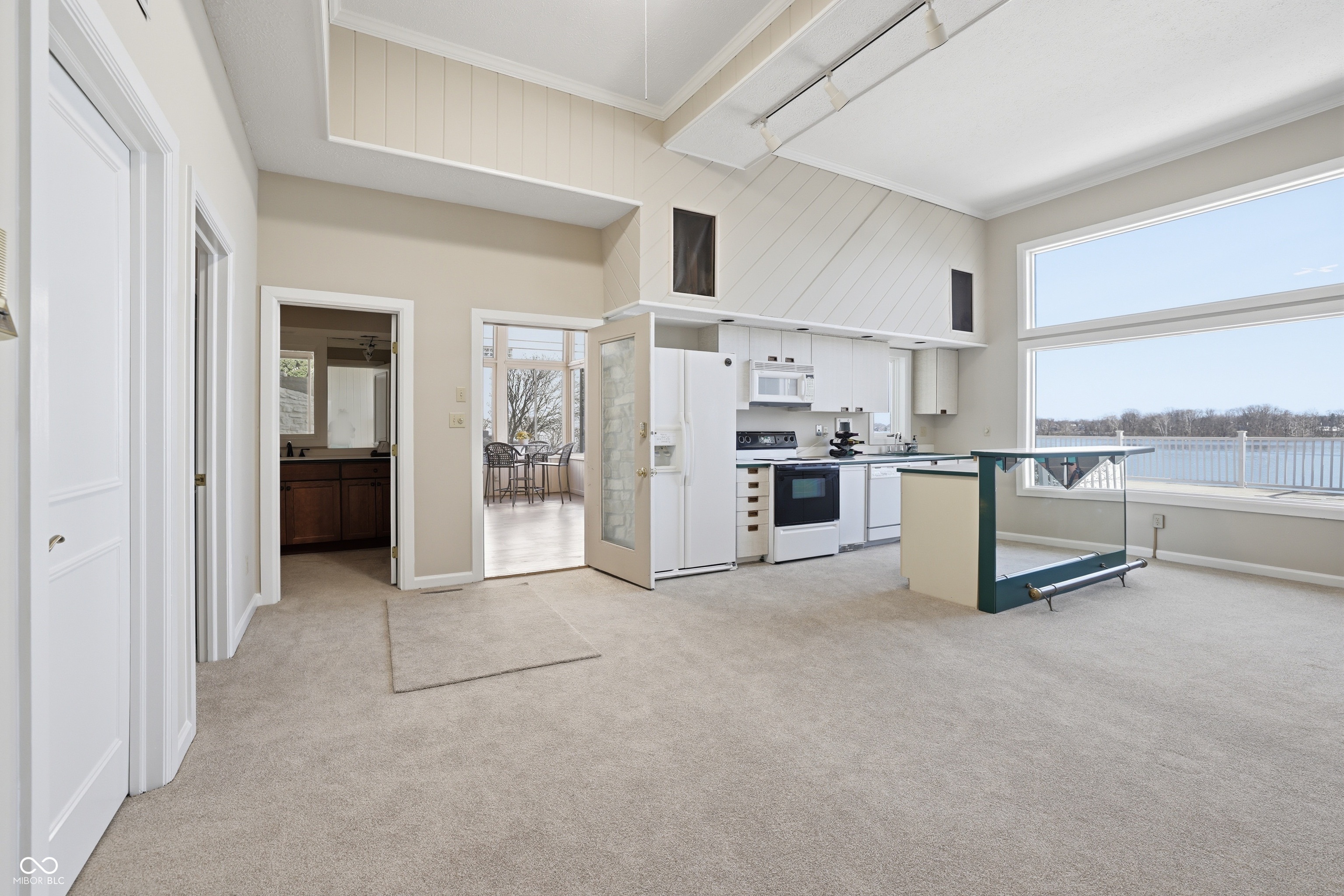 10915 Brigantine Drive