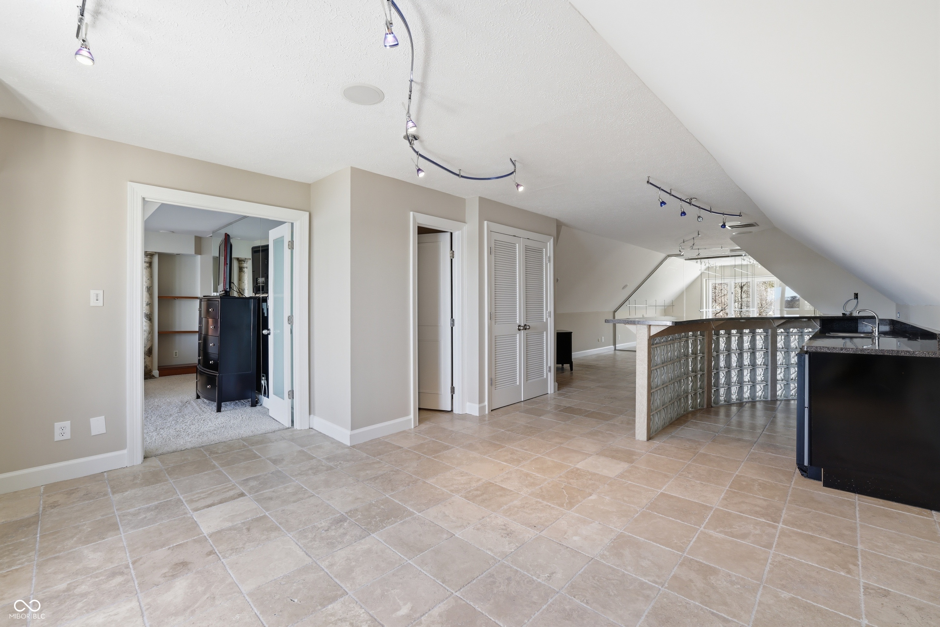 10915 Brigantine Drive