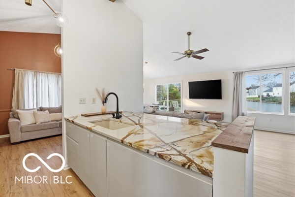 7839 Cardinal Cove N