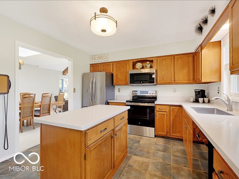 8014 Bayview Point