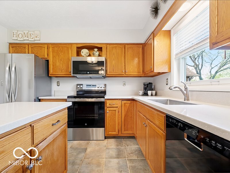 8014 Bayview Point