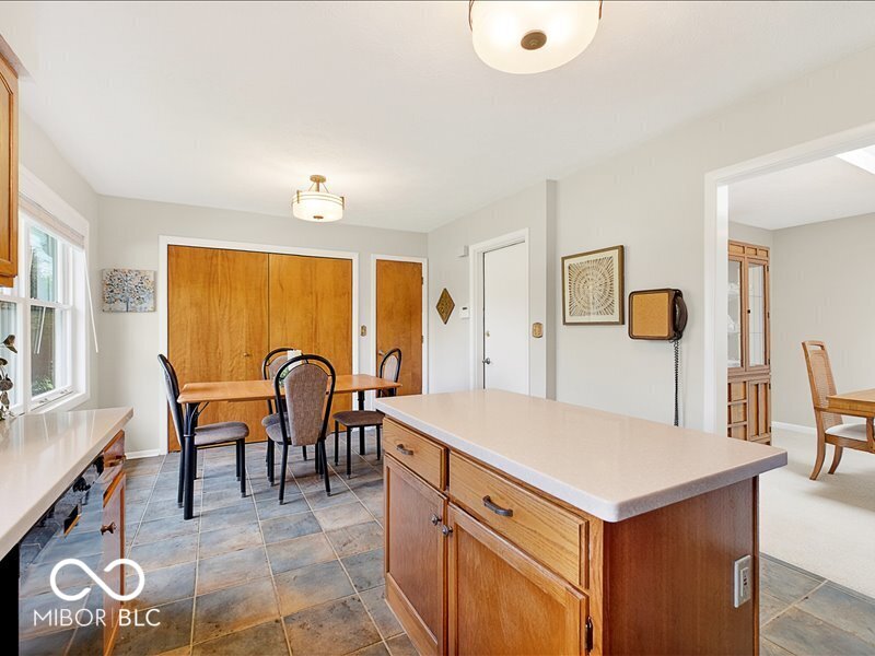 8014 Bayview Point