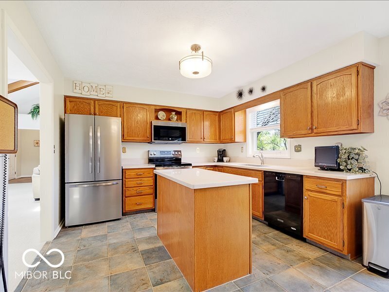 8014 Bayview Point