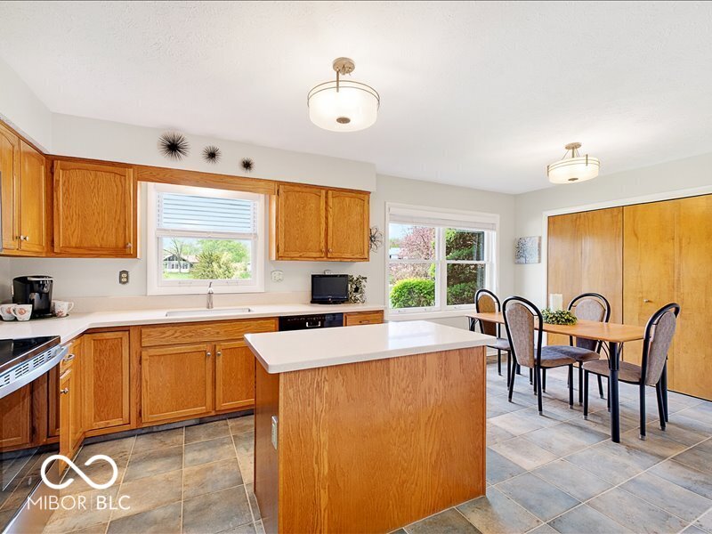 8014 Bayview Point