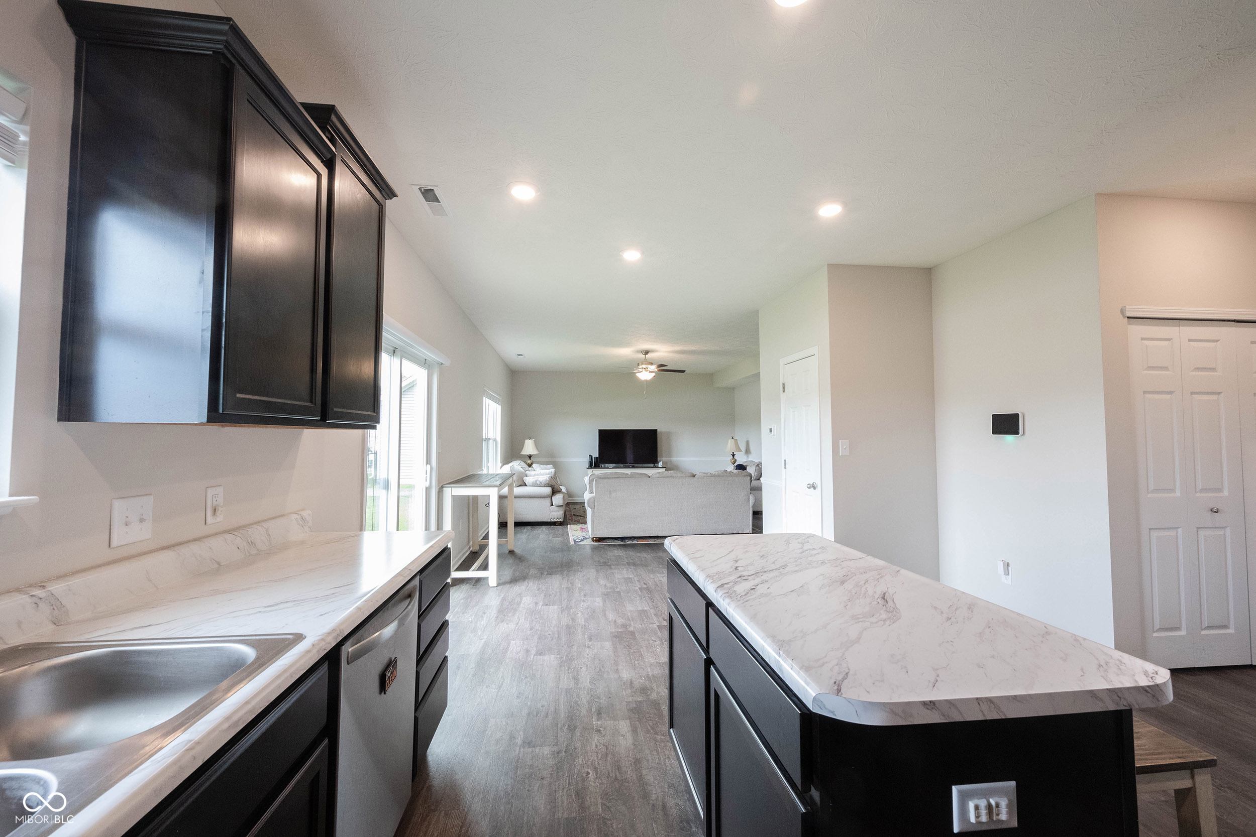 443 N Quartz Lane