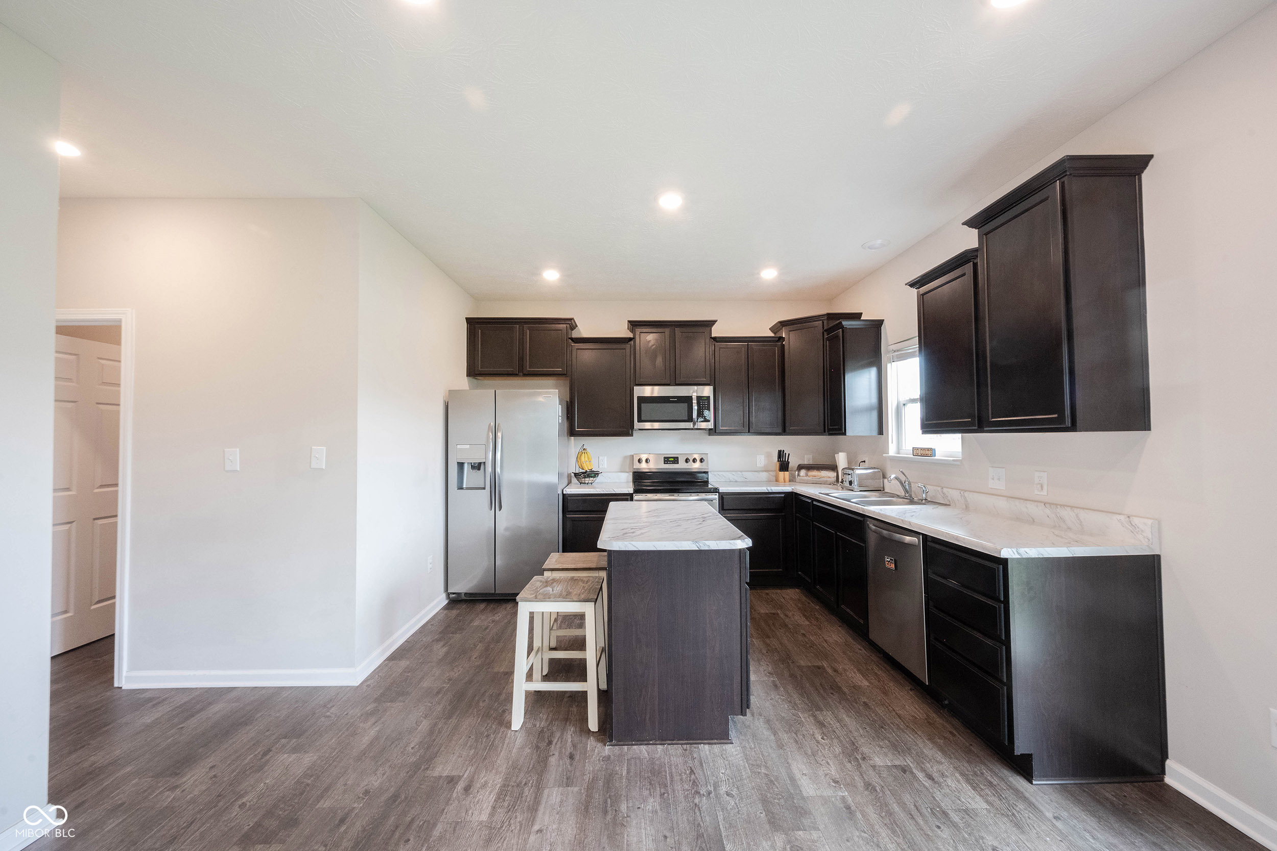 443 N Quartz Lane