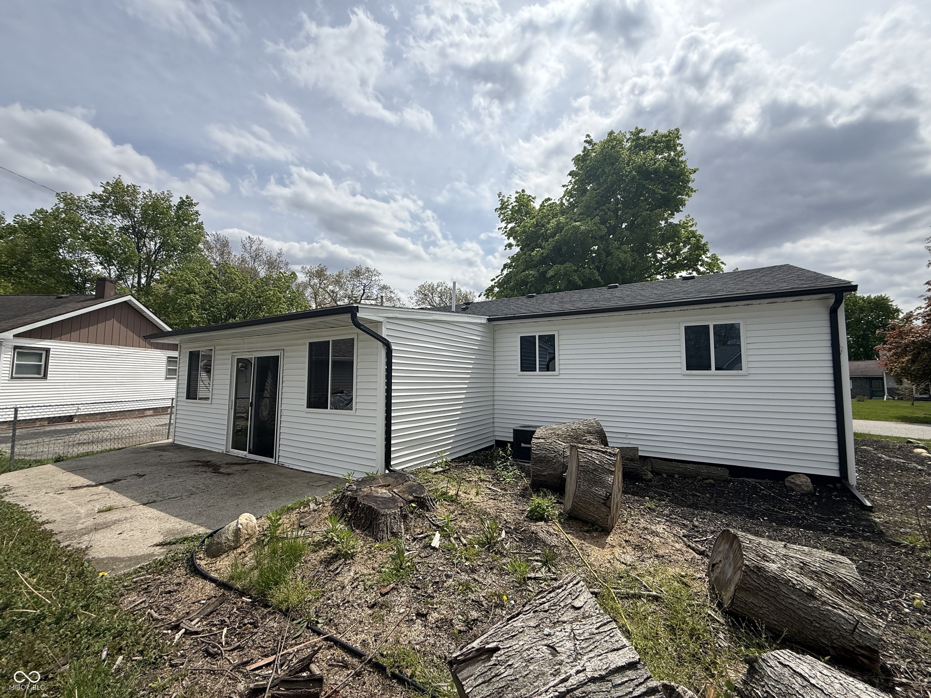 562 Roanoke Road
