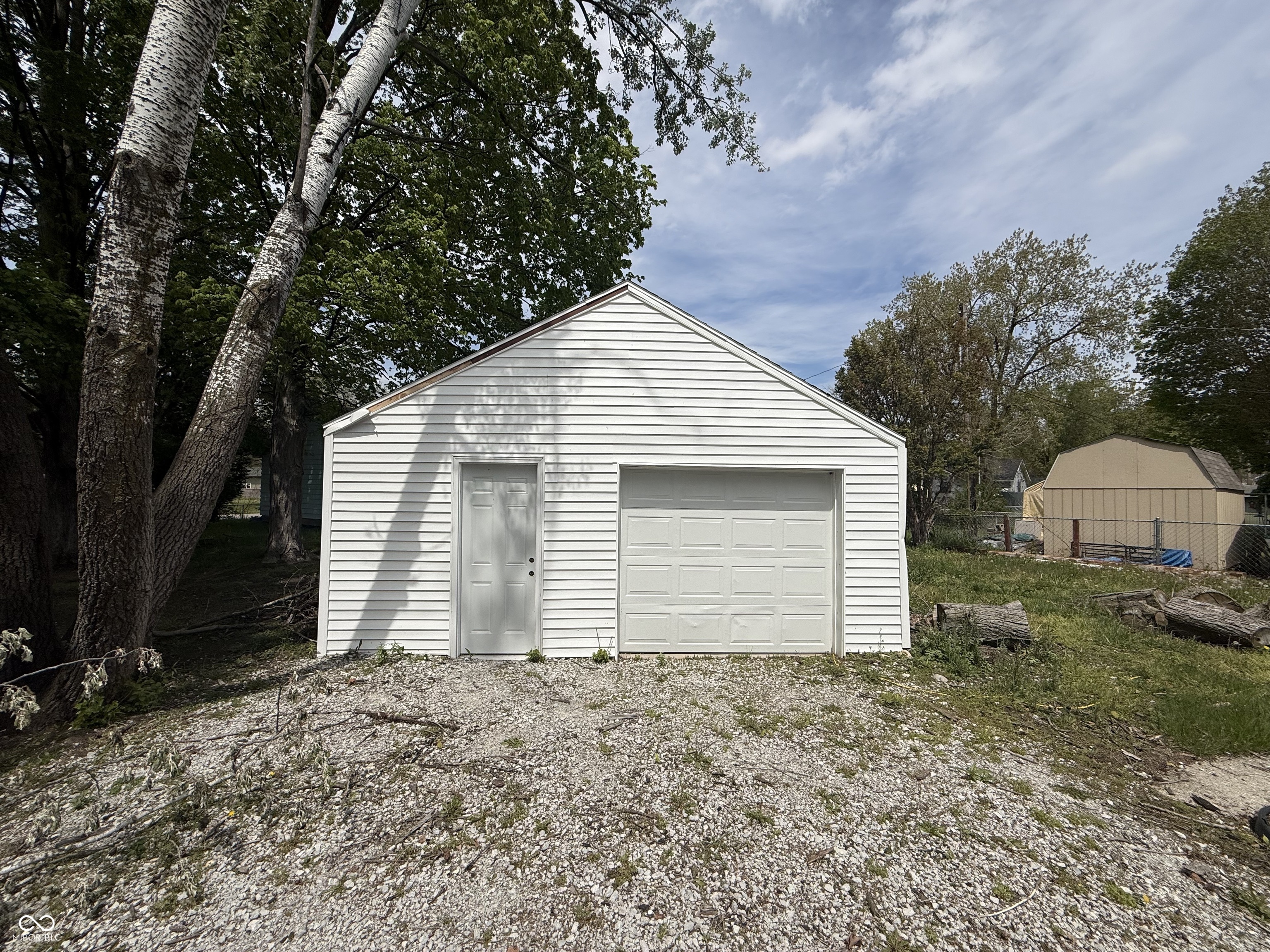 562 Roanoke Road