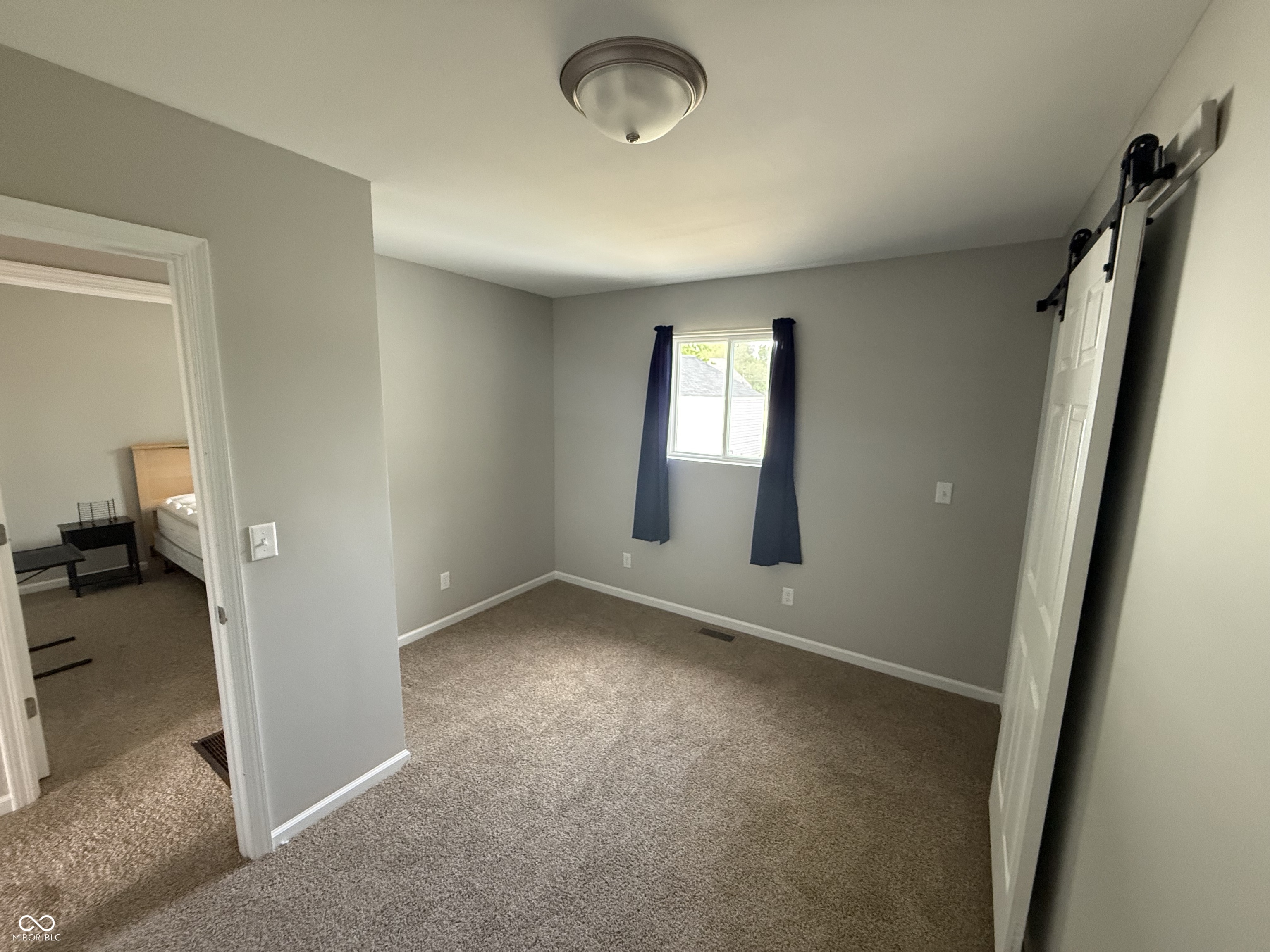 562 Roanoke Road