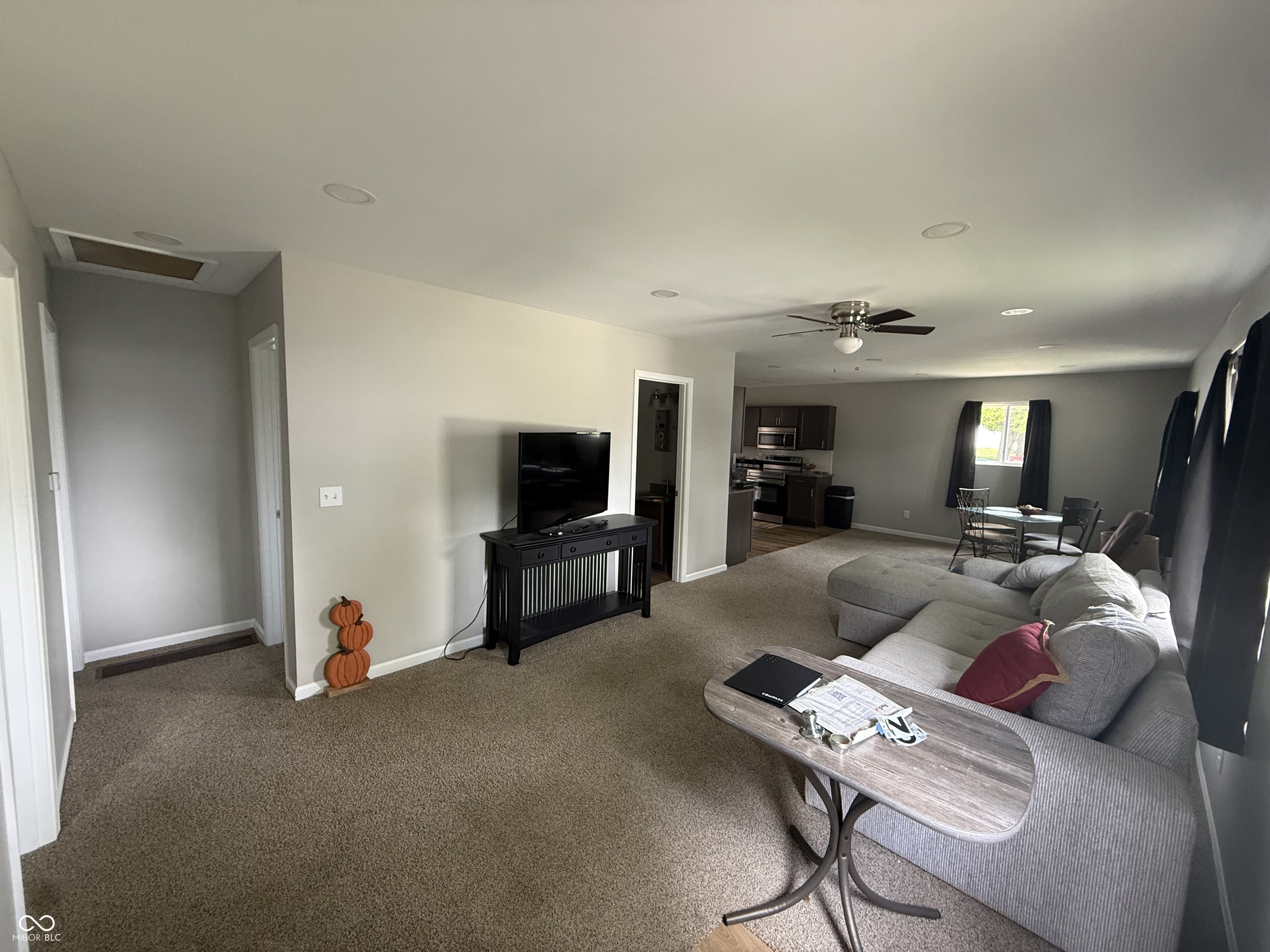 562 Roanoke Road