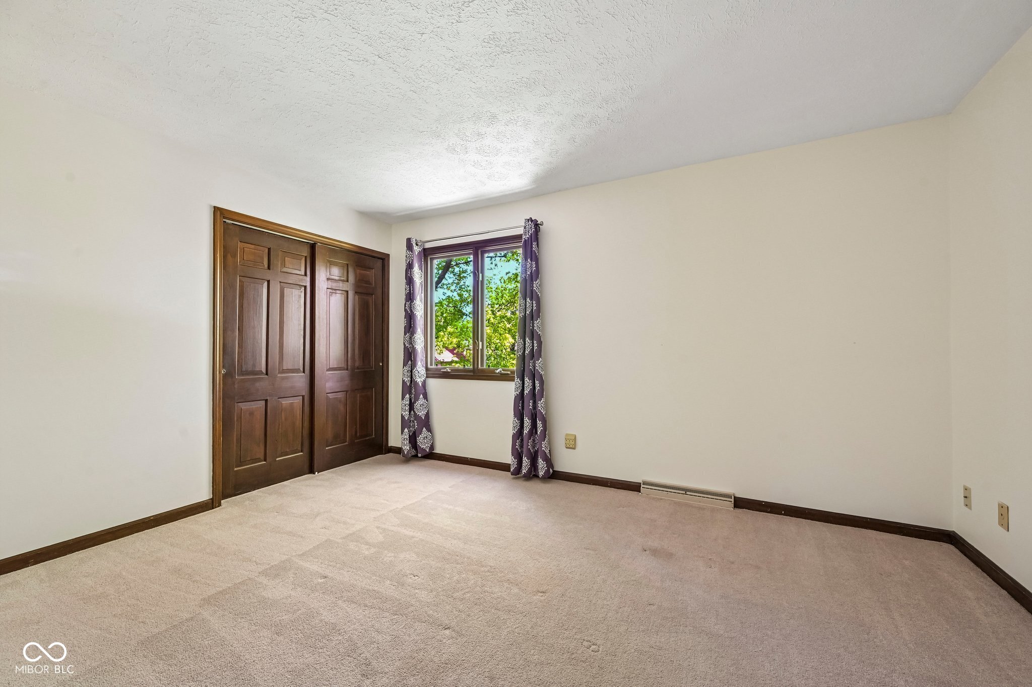 407 Oxford Drive