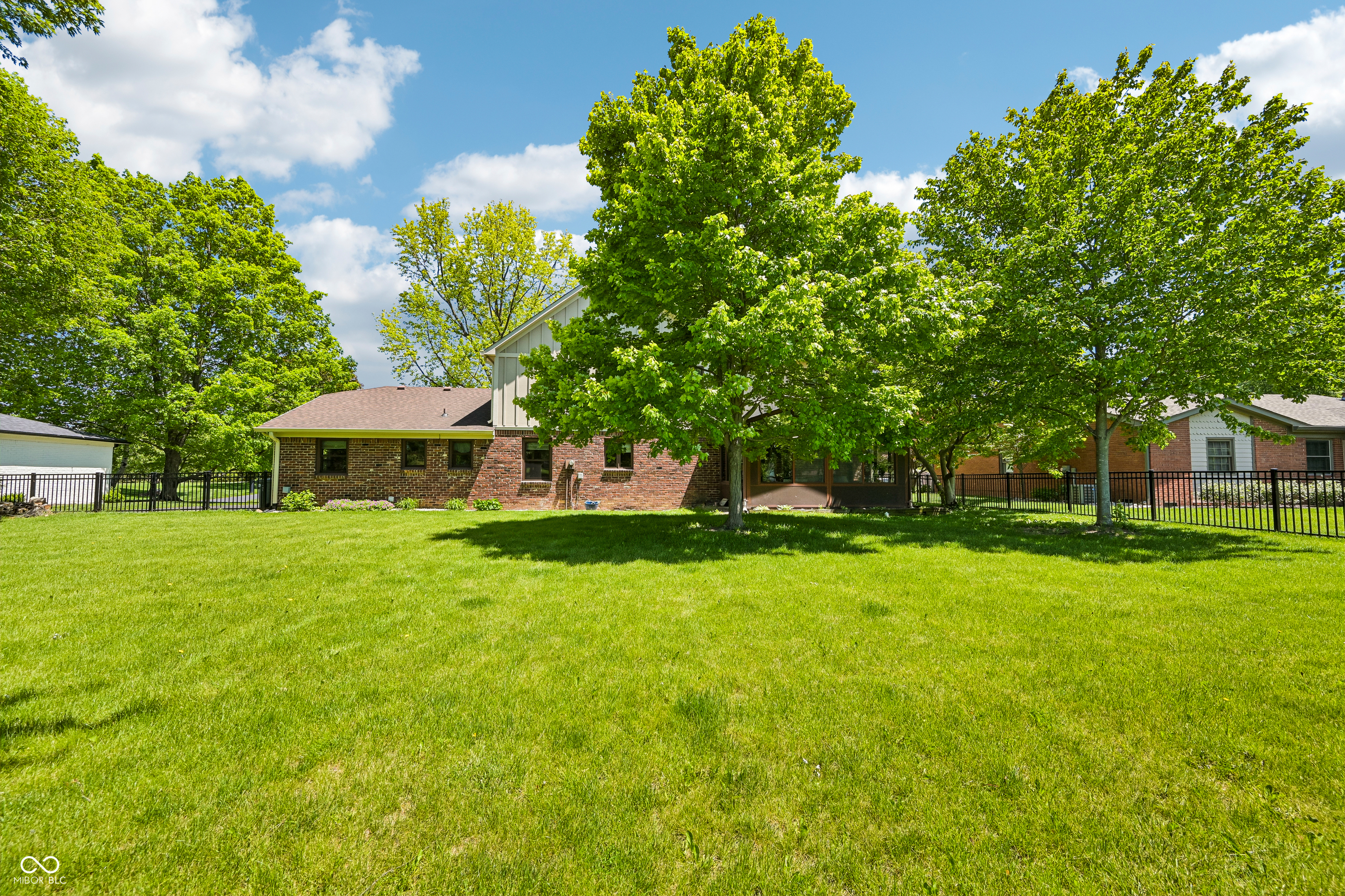 407 Oxford Drive